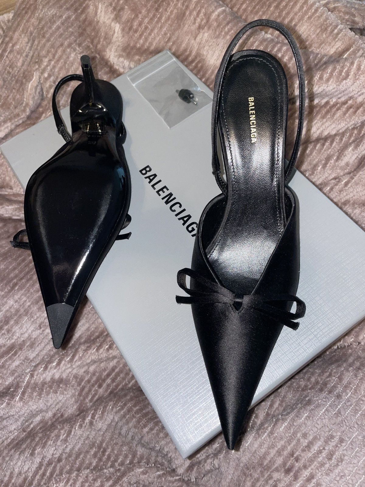 靴 BALENCIAGA KNIFE SLINGBACK SATIN MULE BALENCIAGA Satin Knife