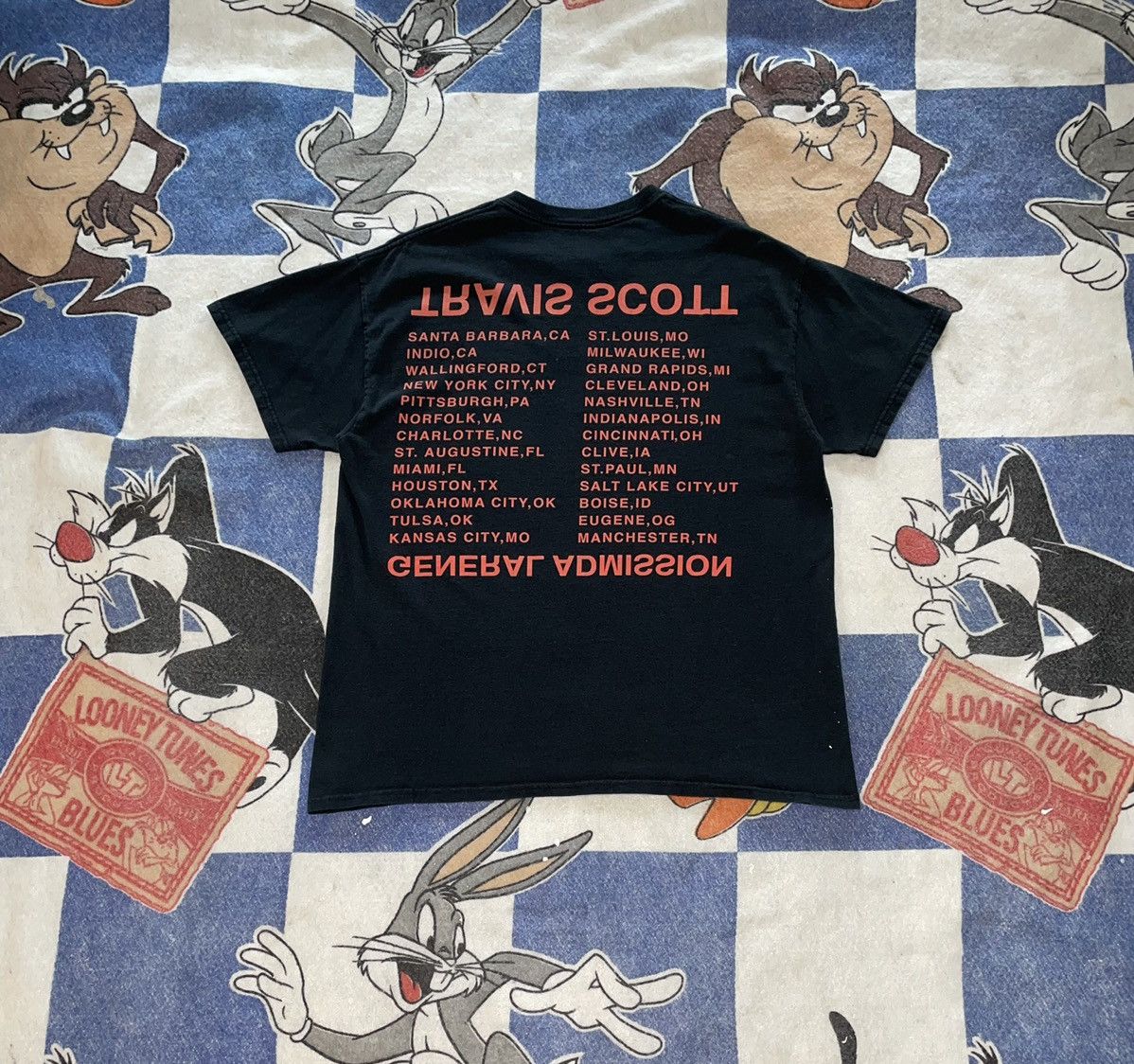 Travis Scott Travis Scott birds eye tour tee Size US L / EU 52-54 / 3 - 3 Thumbnail