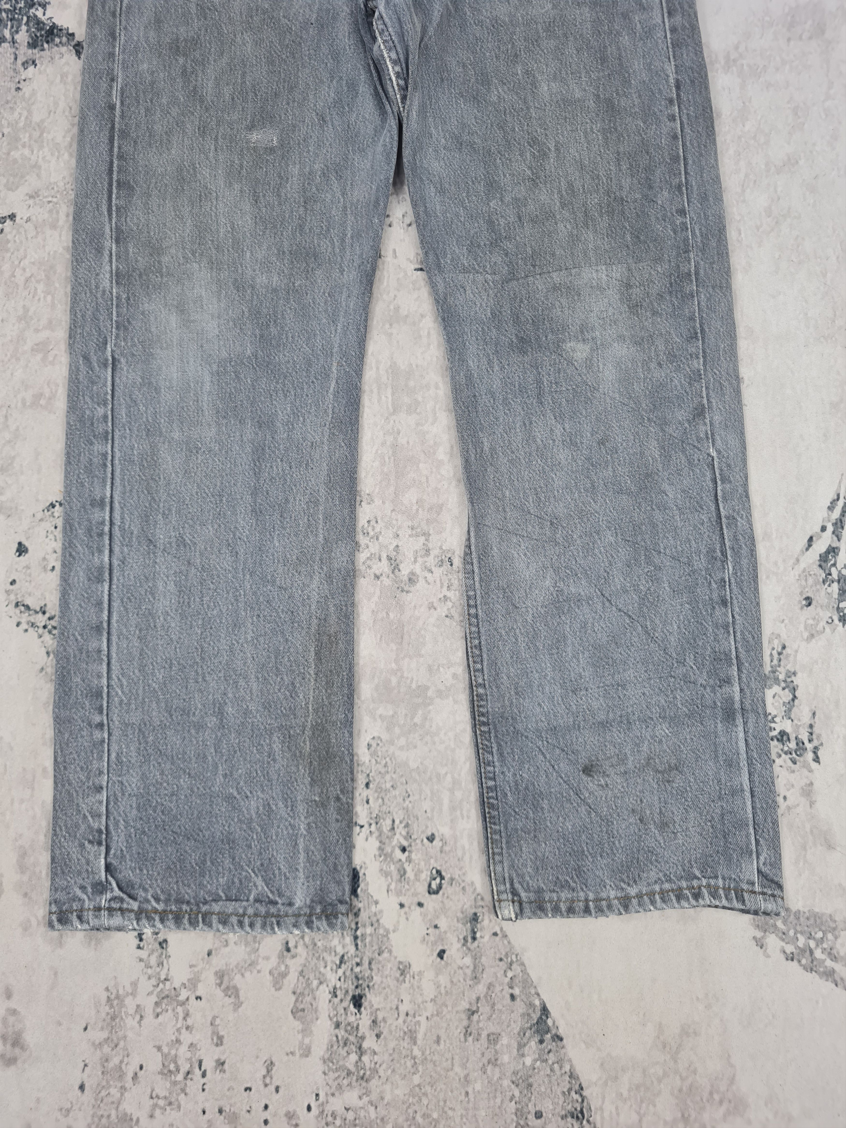 Levi's Vtg LEVIS 501 Rusty Stain Faded Distressed 32x29 Jeans L0028 Size US 32 / EU 48 - 4 Thumbnail