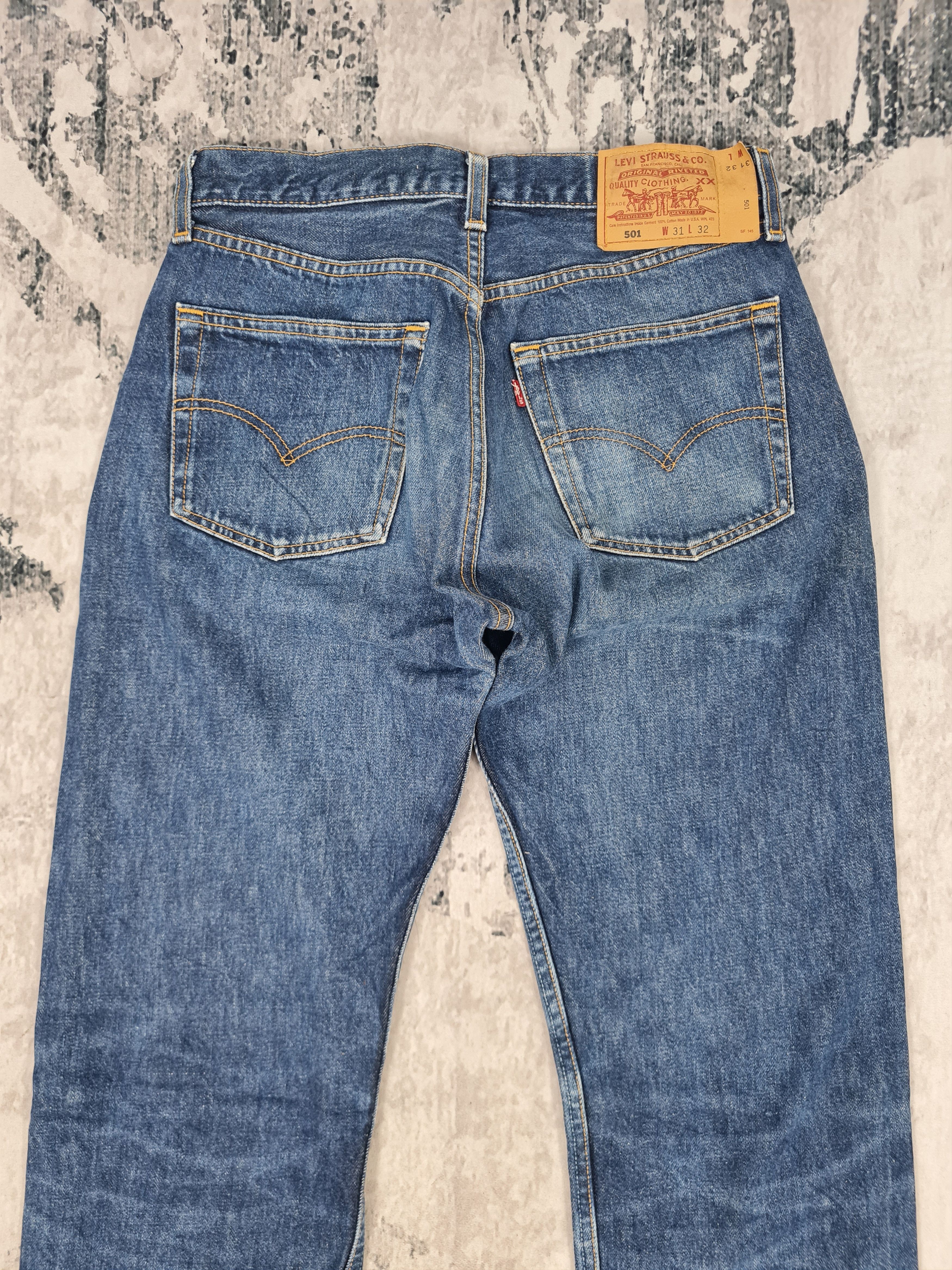 Levi's Vintage Clothing Vintage LEVIS 501 Medium Wash Made In USA 30x31 Jeans L0009 Size US 30 / EU 46 - 8 Thumbnail
