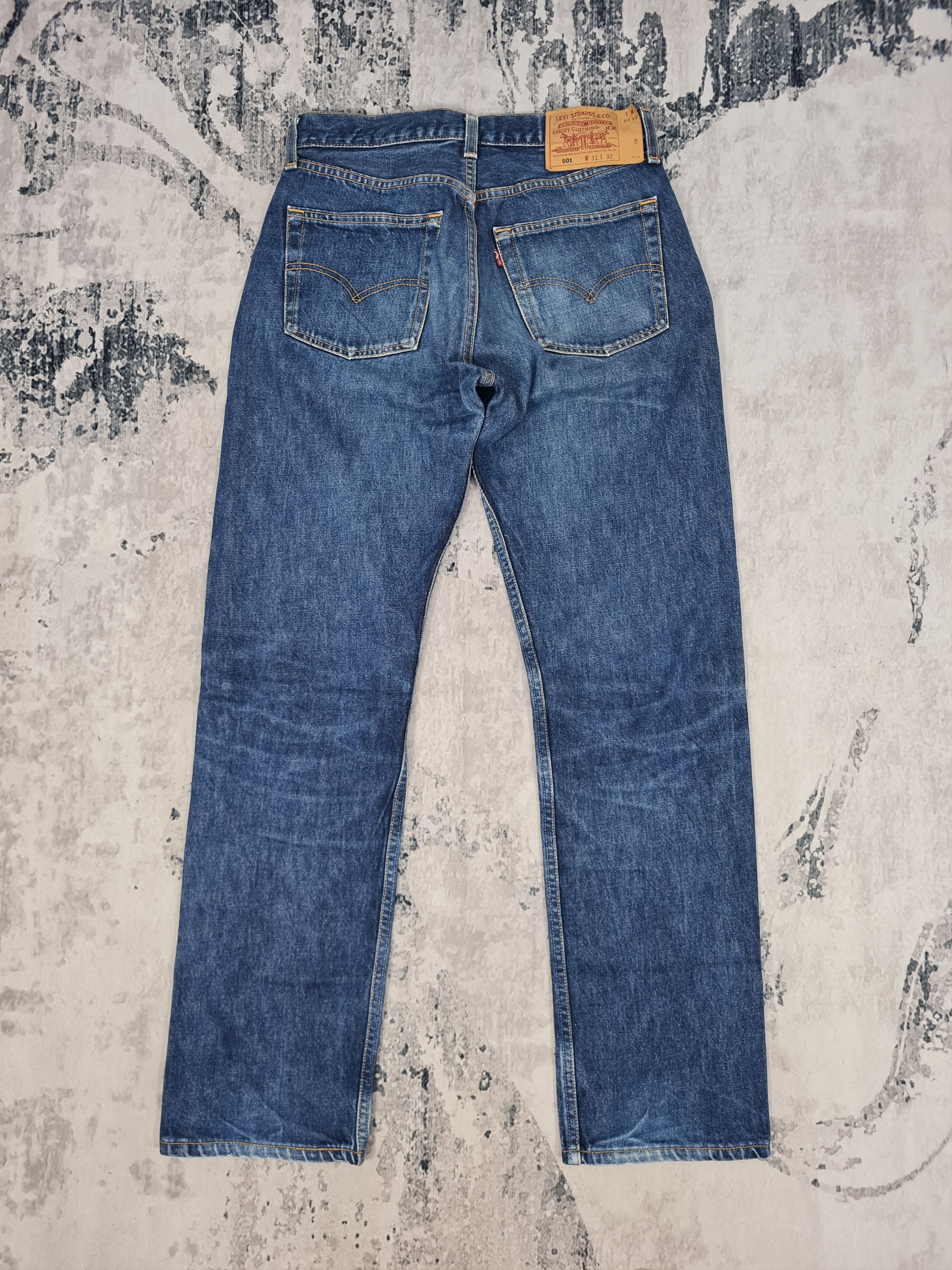 Levi's Vintage Clothing Vintage LEVIS 501 Medium Wash Made In USA 30x31 Jeans L0009 Size US 30 / EU 46 - 2 Thumbnail