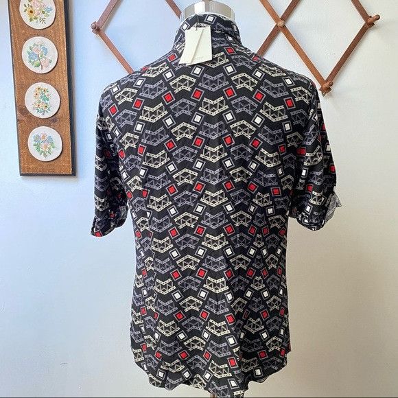 Eleven Paris NWT Eleven Paris Geometric Viscose Snap Button Shirt Size US M / EU 48-50 / 2 - 4 Thumbnail