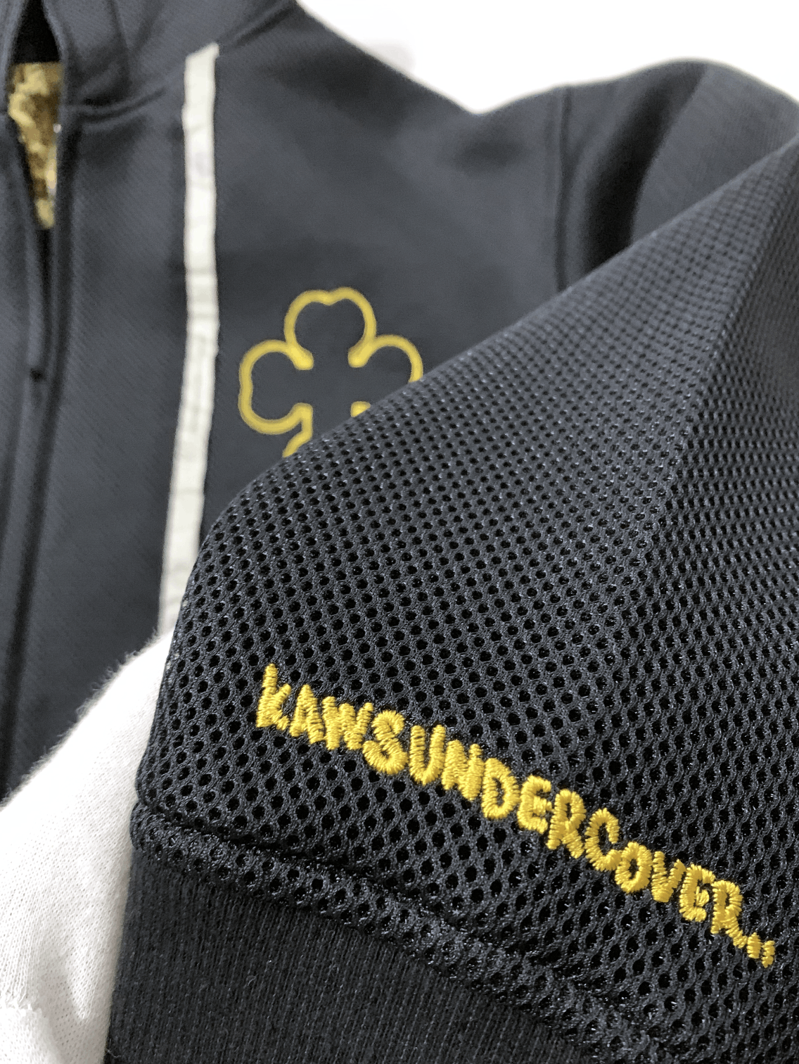Kaws × Undercover SS00 KAWS Mesh Cross 3M Jacket Size US M / EU 48-50 / 2 - 2 Thumbnail