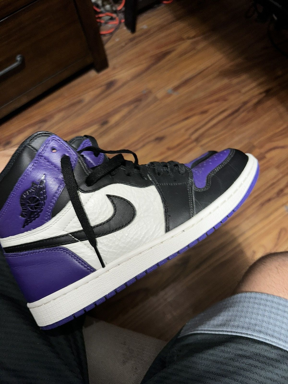 Nike Jordan 1 Court Purple 1.0 Size US 10 / EU 43 - 1 Thumbnail