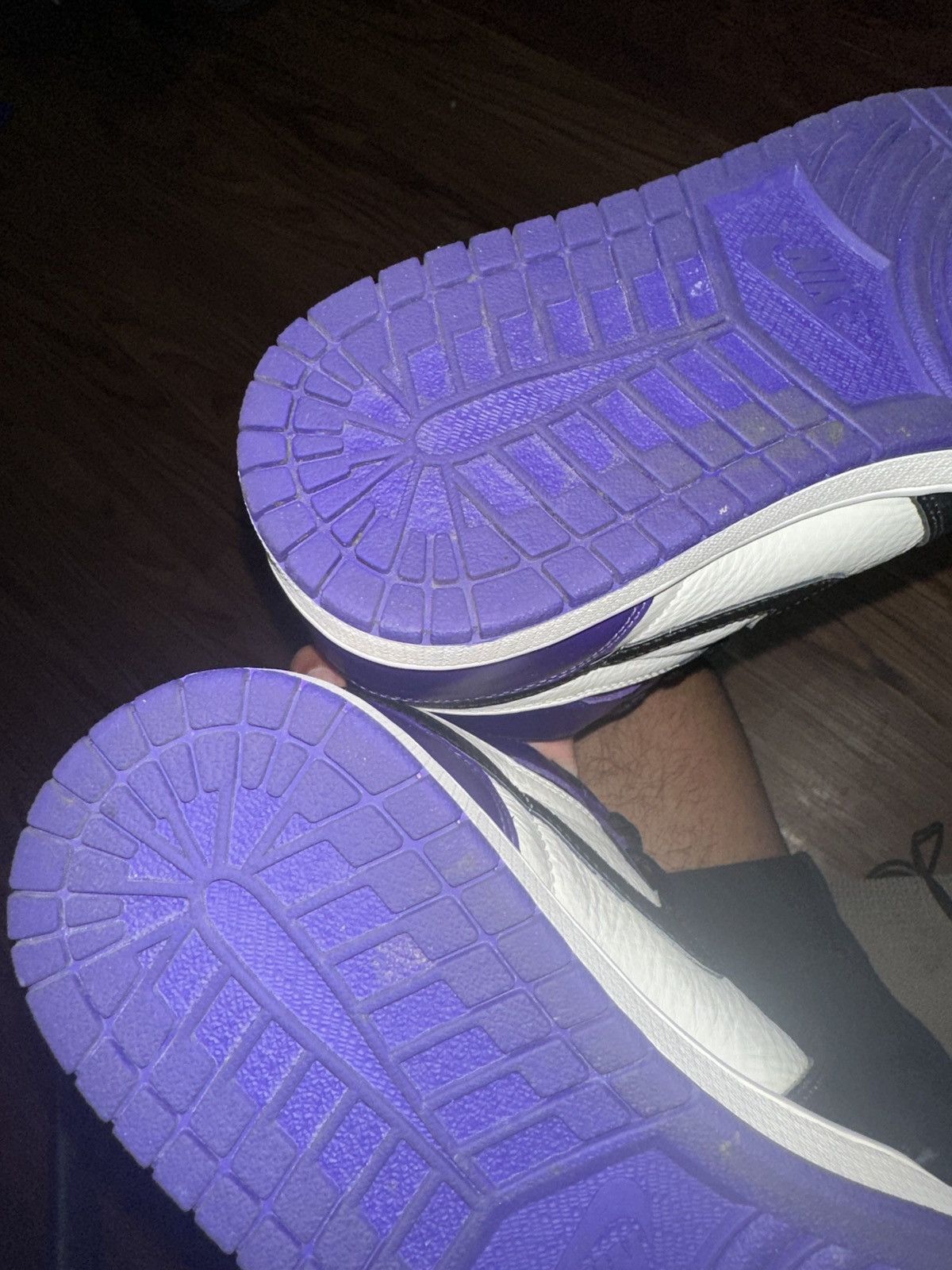 Nike Jordan 1 Court Purple 1.0 Size US 10 / EU 43 - 10 Thumbnail