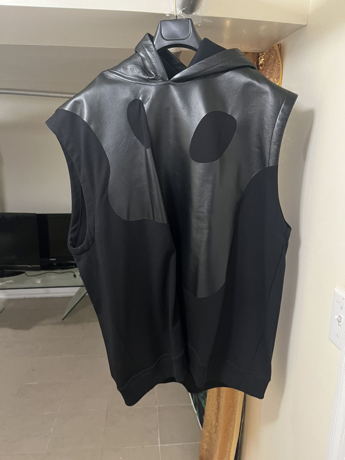 Burberry Sleeveless Hoodie Sz XL