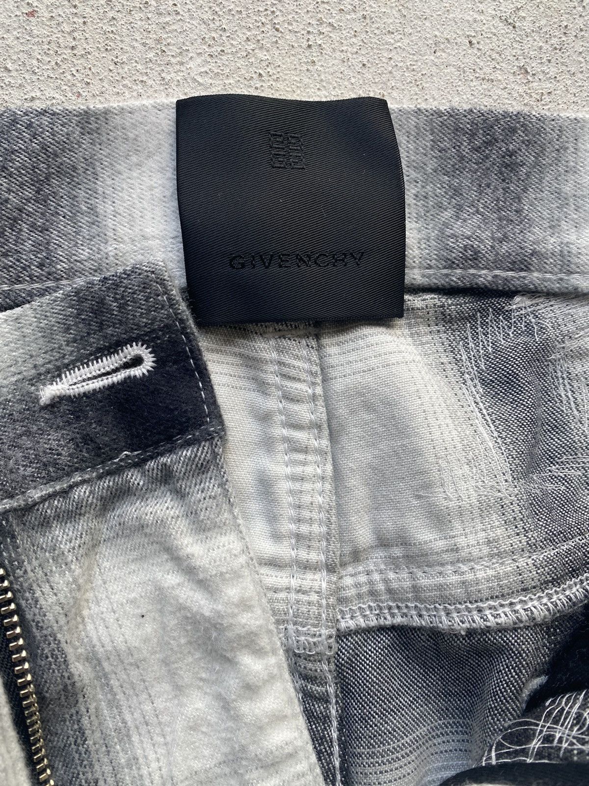 Givenchy GIVENCHY DISTRESSED FLANNEL DENIM | BLK & WHT Size US 34 / EU 50 - 3 Thumbnail