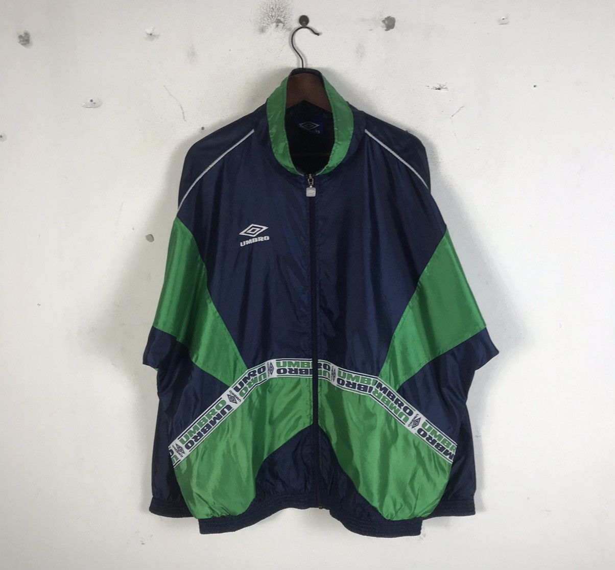 Umbro × Vintage Vintage 90’s Umbro Coach Jacket Size US XL / EU 56 / 4 - 1 Thumbnail
