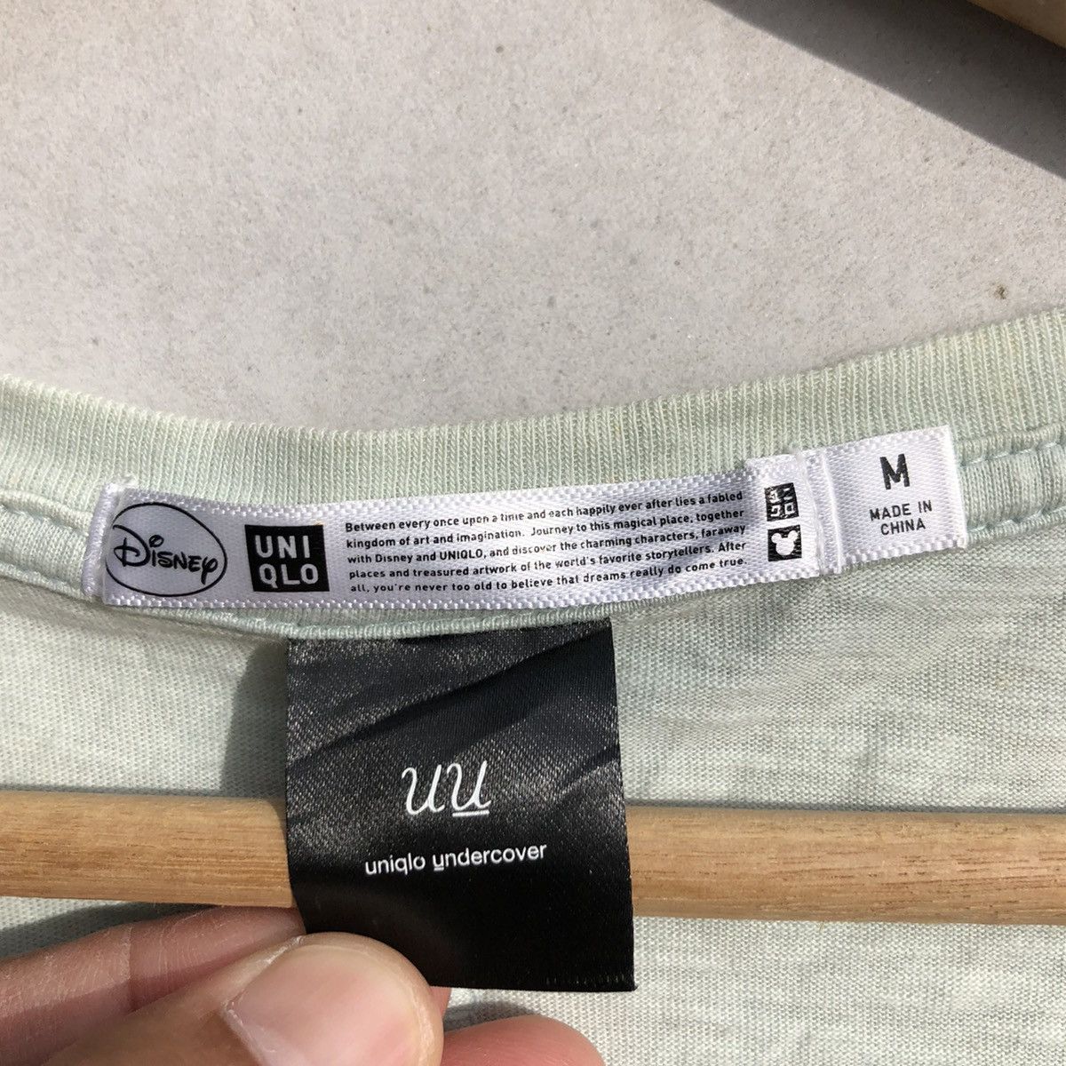 Undercover × Uniqlo 🔥Accept Binding Offer🔥 Uniqlo Undercover Snow White Size US M / EU 48-50 / 2 - 4 Thumbnail