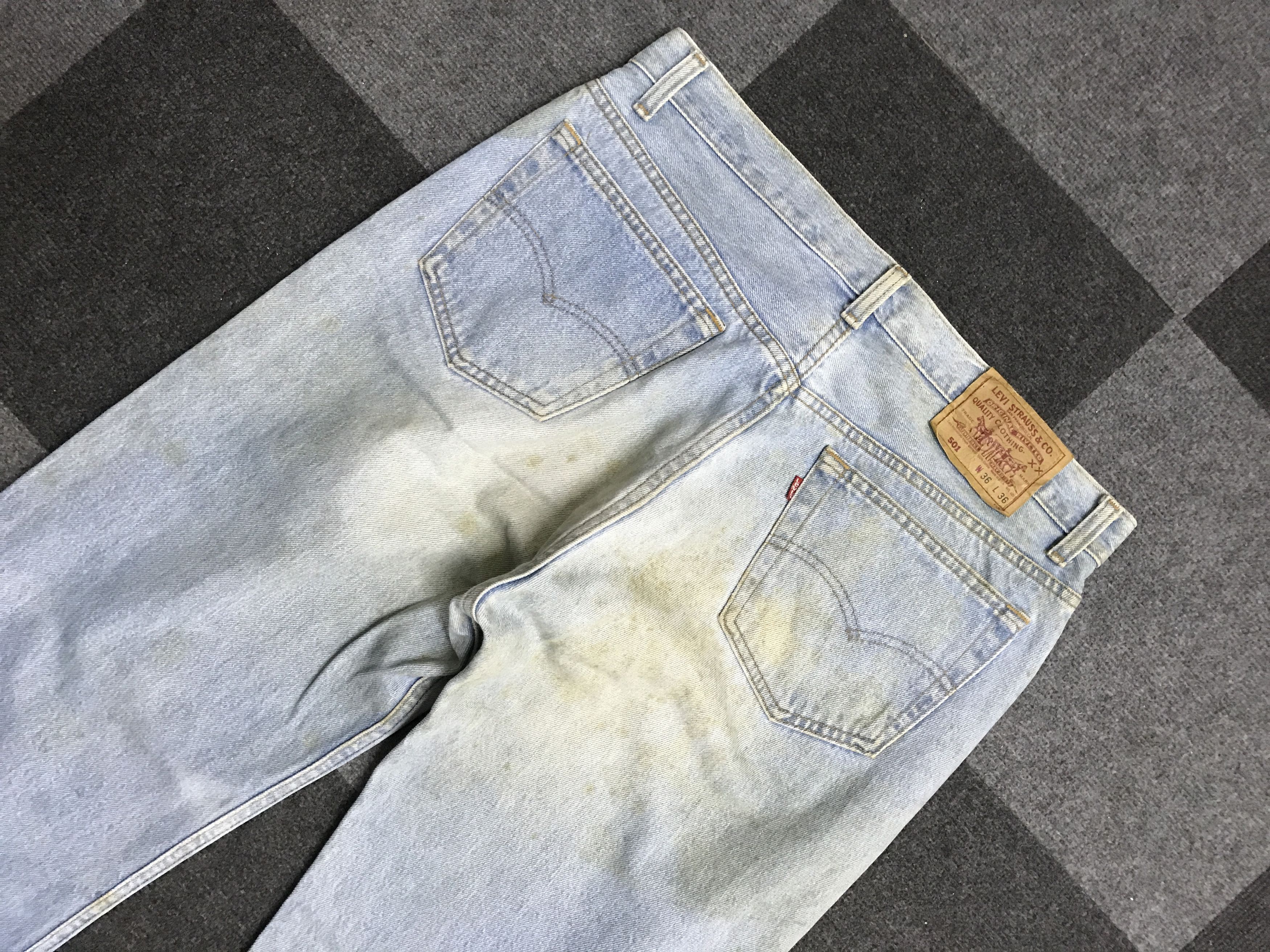 Levi's VL192- Vintage Levis 501 Stained Dirty Light Wash Jeans Size US 33 - 10 Thumbnail