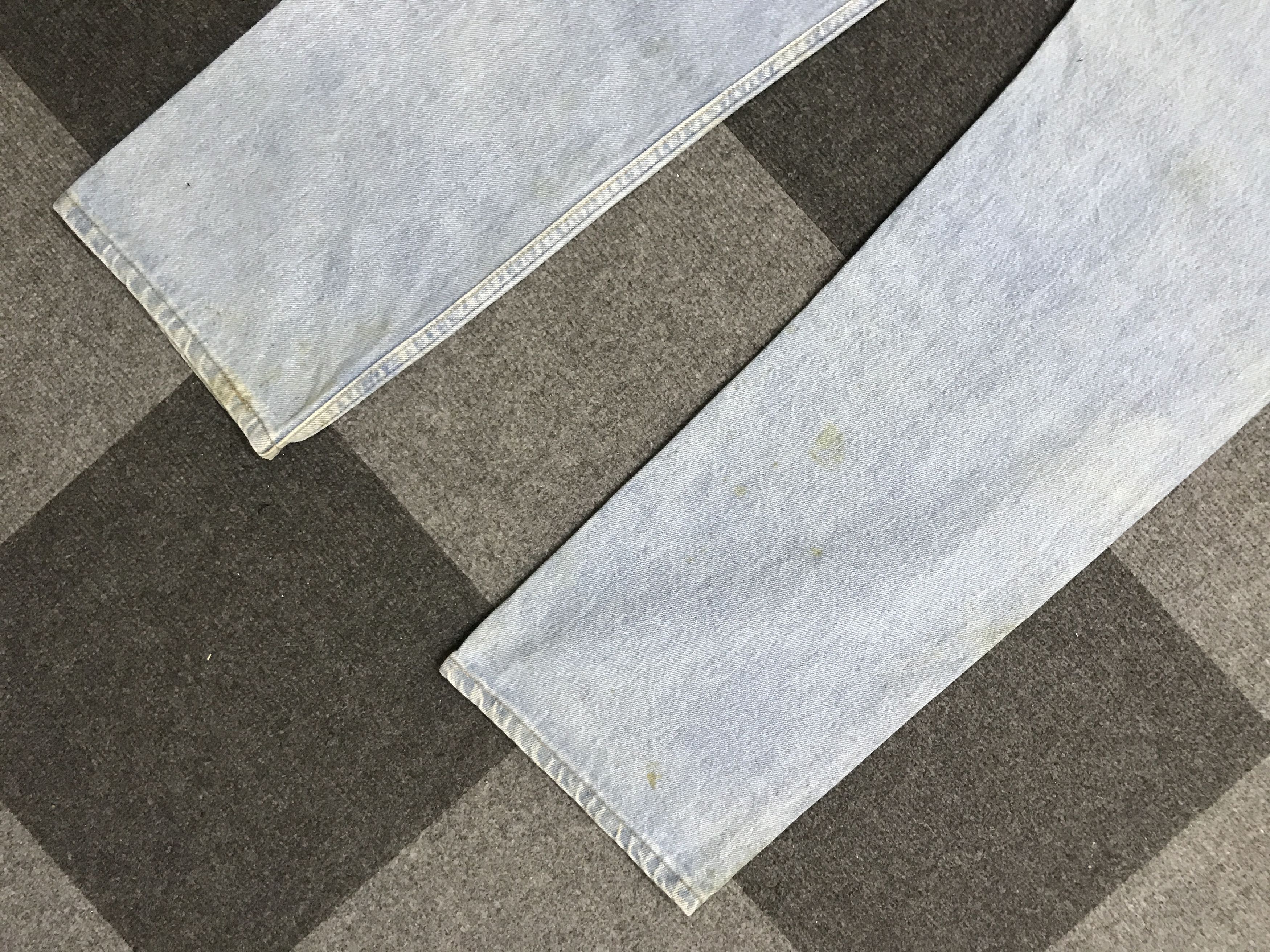 Levi's VL192- Vintage Levis 501 Stained Dirty Light Wash Jeans Size US 33 - 12 Thumbnail