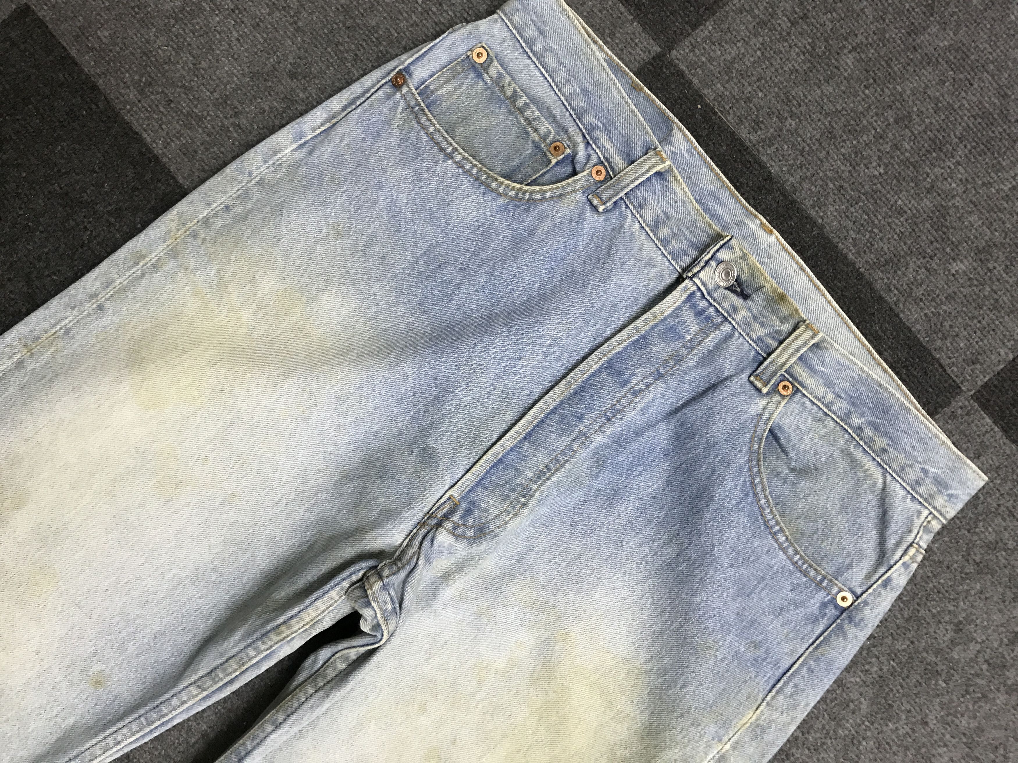 Levi's VL192- Vintage Levis 501 Stained Dirty Light Wash Jeans Size US 33 - 2 Thumbnail