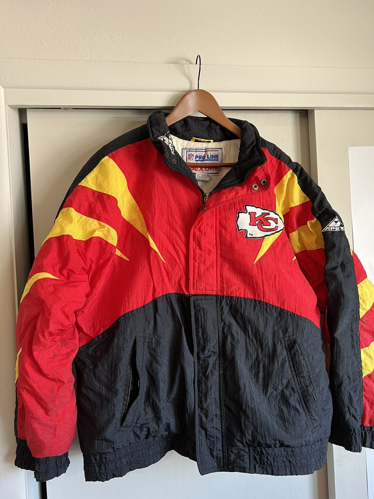 Vintage Apex Kansas hotsell City Chiefs Jacket