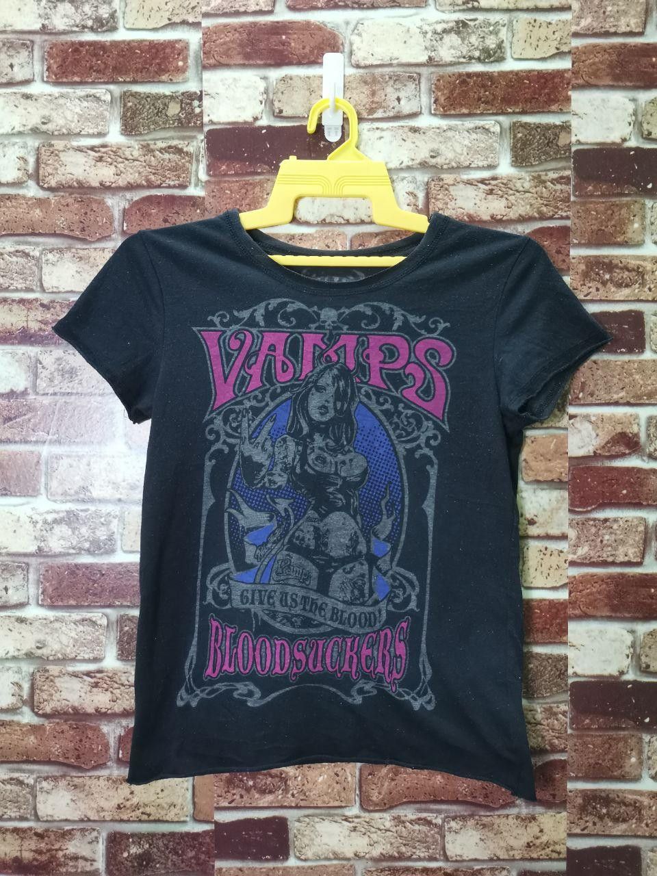 Vintage Bloodsucker Vampire Nice Design T-shirt Size US S / EU 44-46 / 1 - 2 Thumbnail