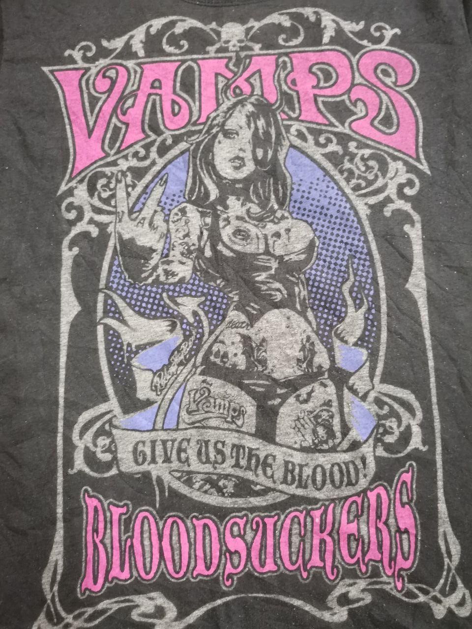 Vintage Bloodsucker Vampire Nice Design T-shirt Size US S / EU 44-46 / 1 - 1 Thumbnail