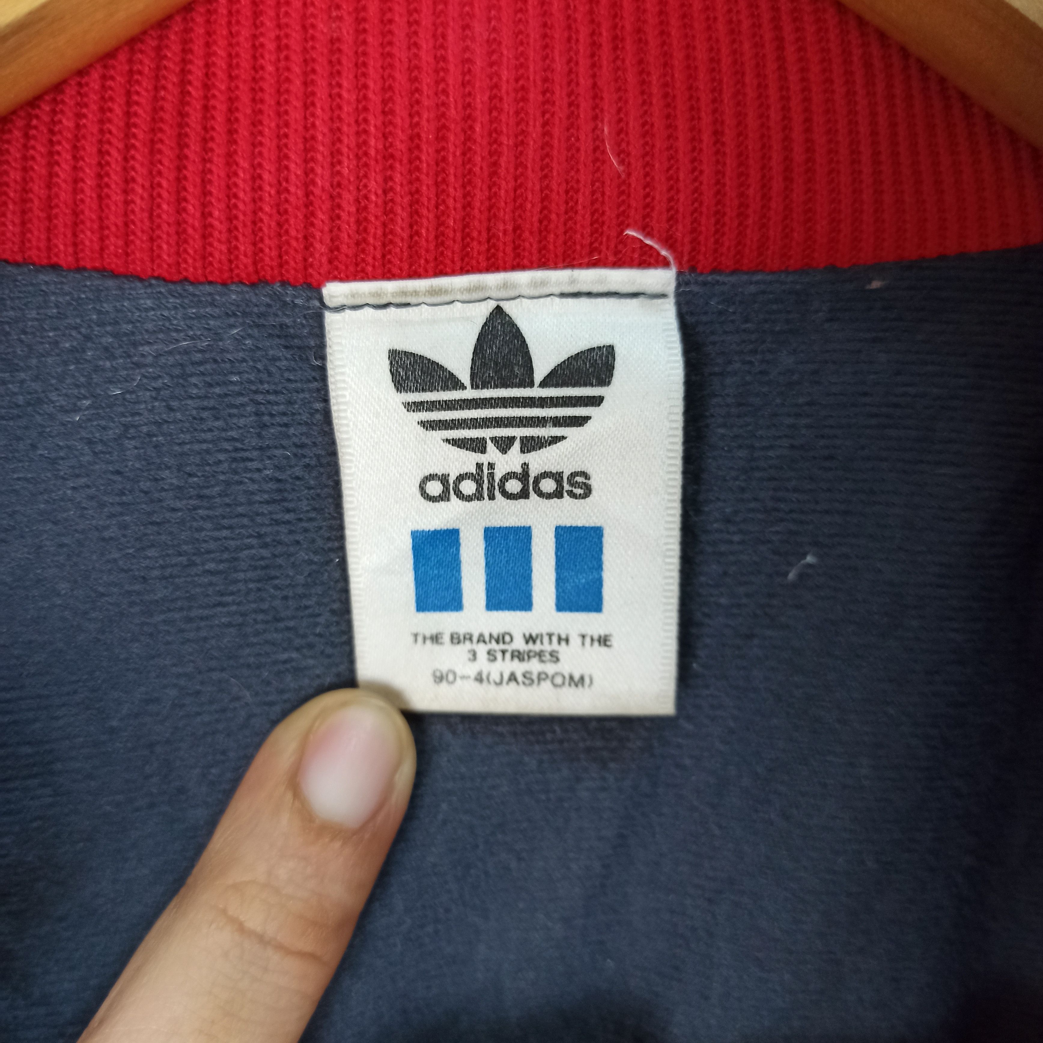 Adidas Vintage ADIDAS Light Jacket Blue Colour Size US M / EU 48-50 / 2 - 9 Thumbnail