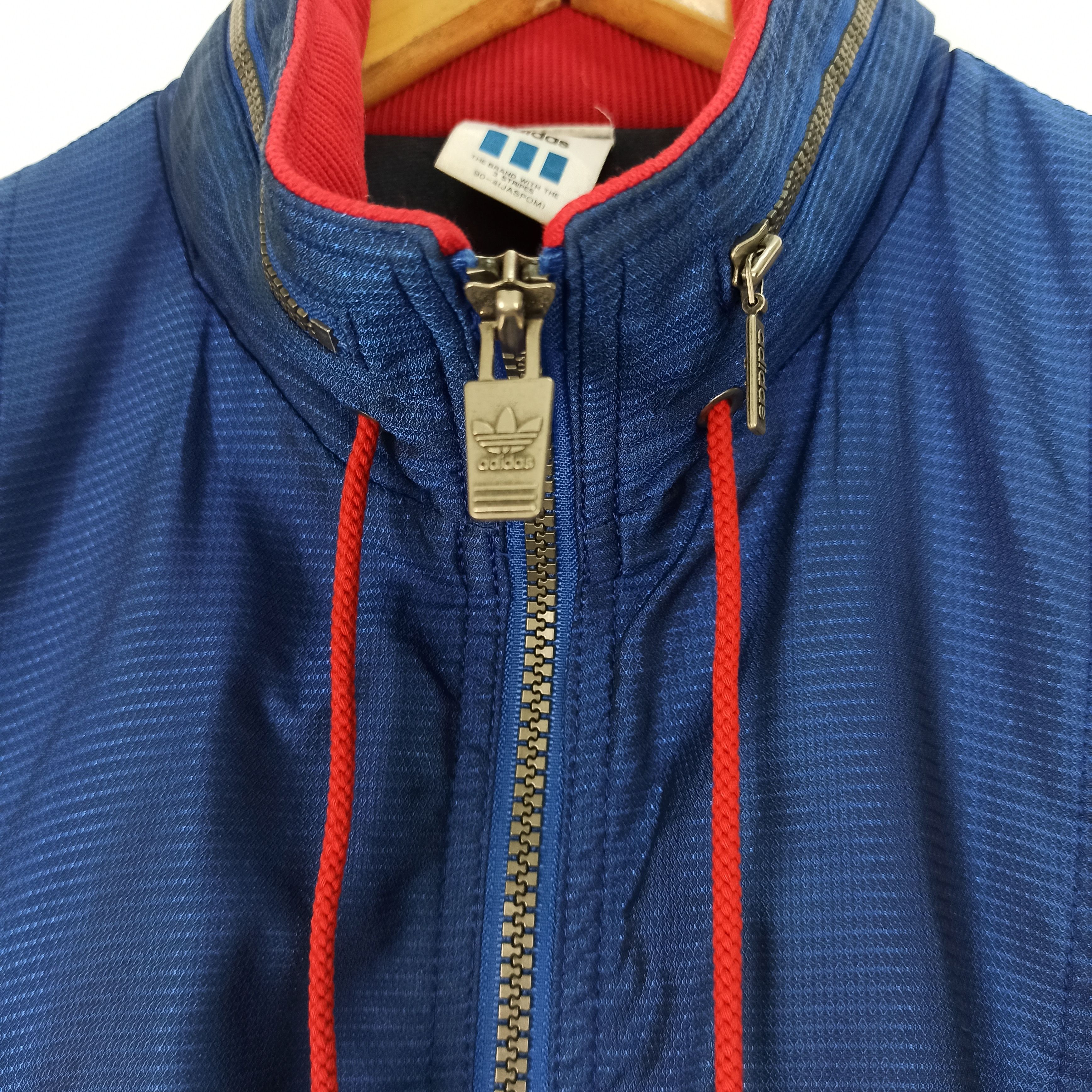 Adidas Vintage ADIDAS Light Jacket Blue Colour Size US M / EU 48-50 / 2 - 3 Thumbnail