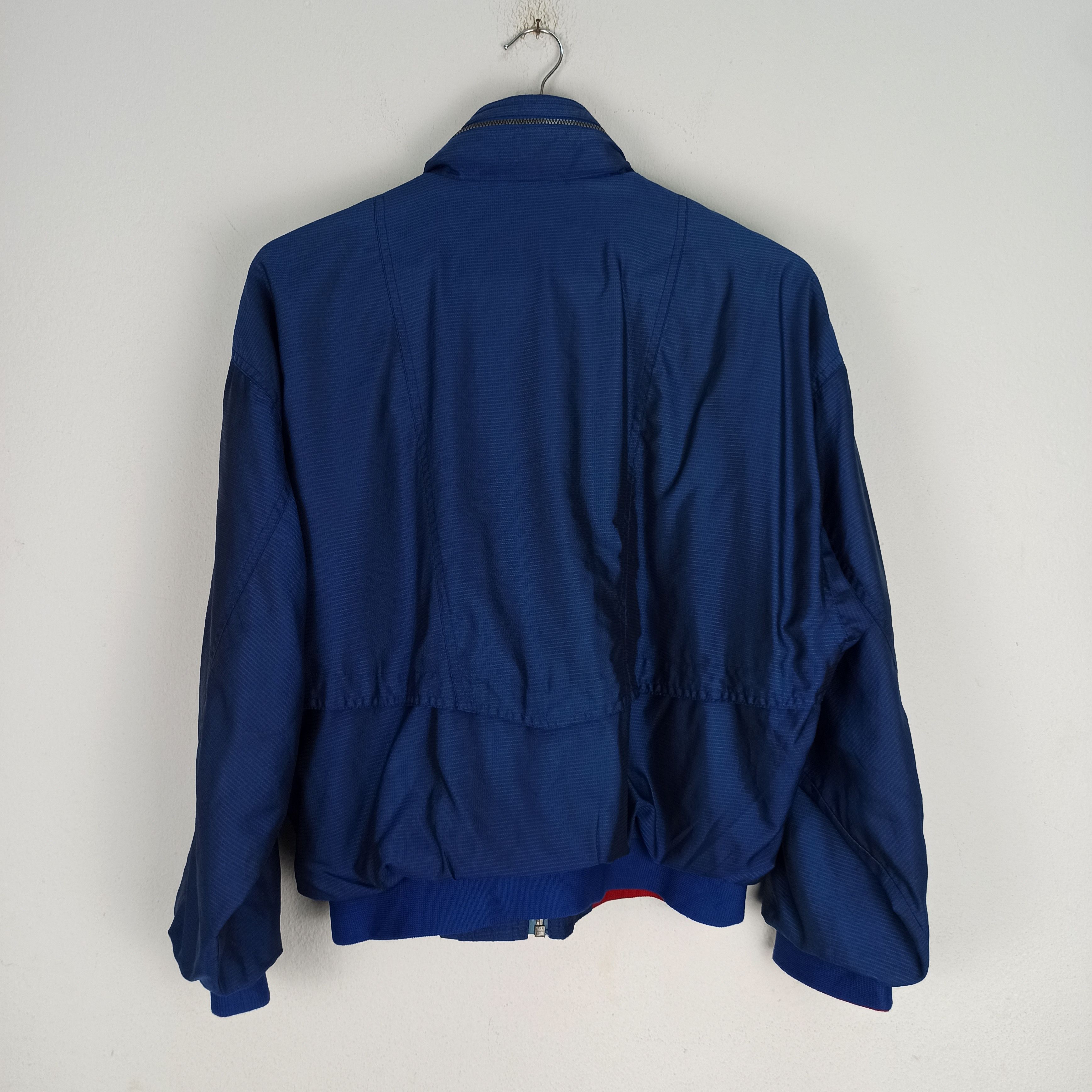 Adidas Vintage ADIDAS Light Jacket Blue Colour Size US M / EU 48-50 / 2 - 5 Thumbnail