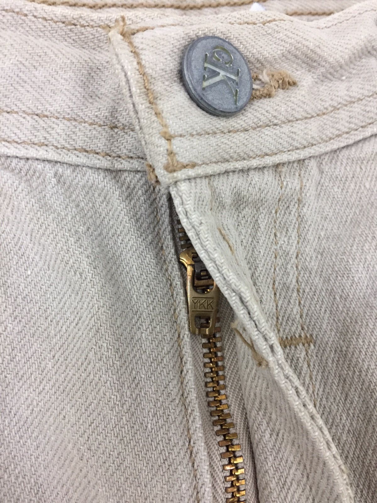 Calvin Klein Vintage Calvin Klein Design to Fade Denim Pants Size US 33 - 6 Thumbnail