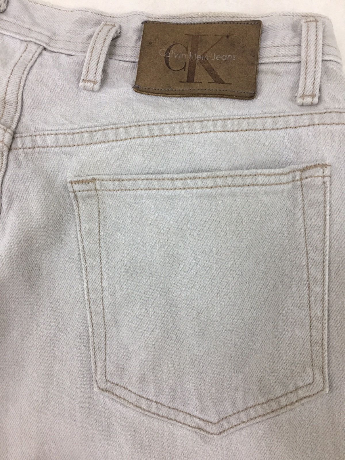 Calvin Klein Vintage Calvin Klein Design to Fade Denim Pants Size US 33 - 7 Thumbnail