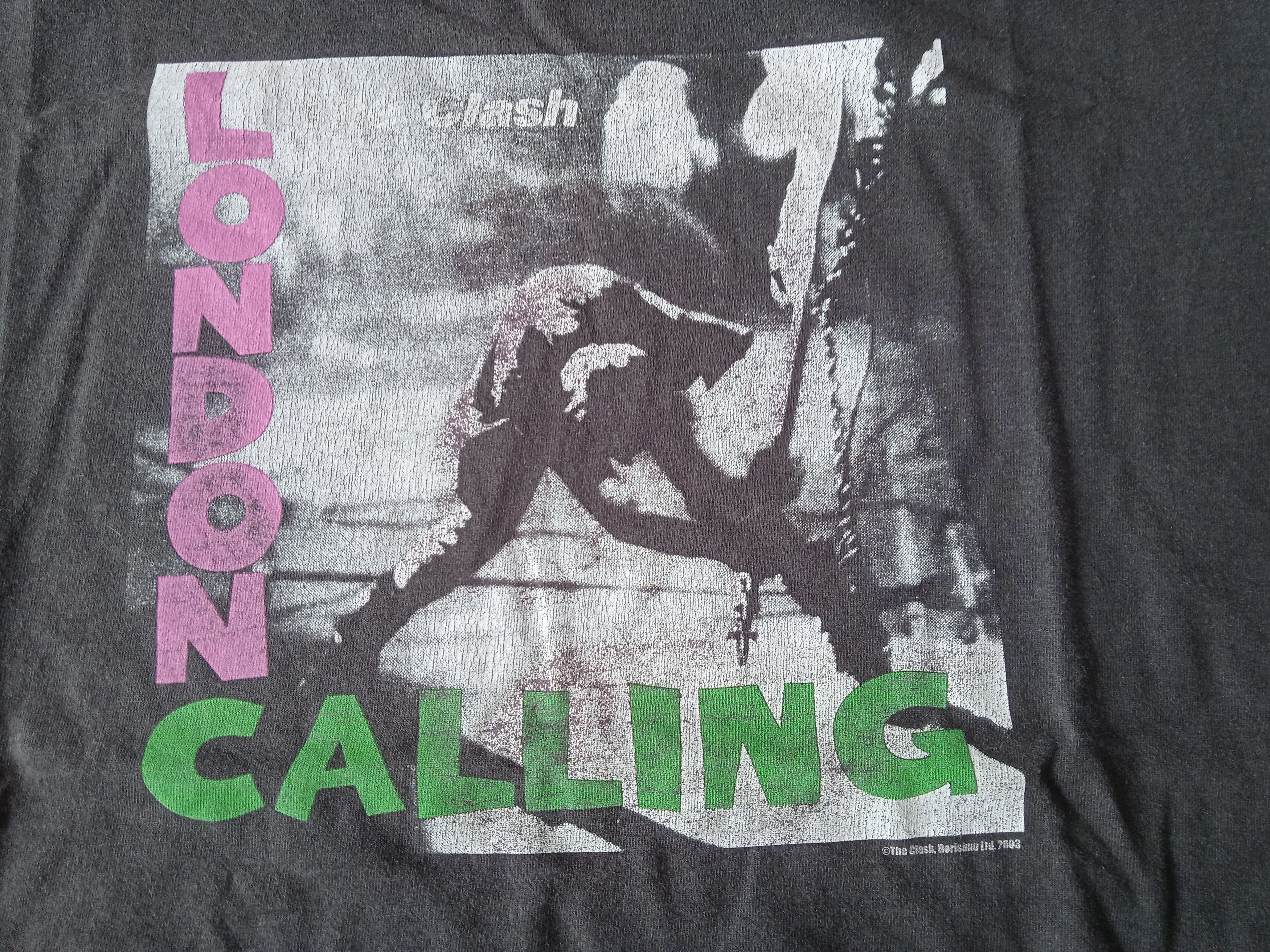 Band Tees Vintage 2000s The Clash T-Shirt Size US M / EU 48-50 / 2 - 5 Thumbnail