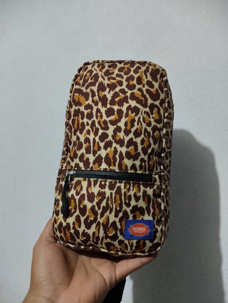 Beams Heart Animal Design Crossbody bag
