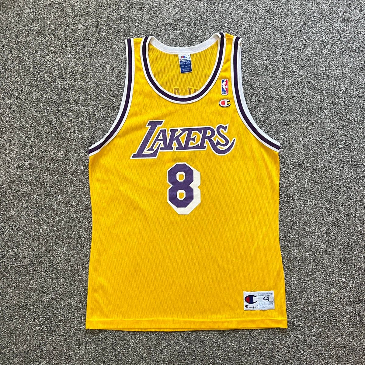 Vintage 90's Champion Brand Los Angeles Lakers Kobe Bryant 8 Jersey size 44