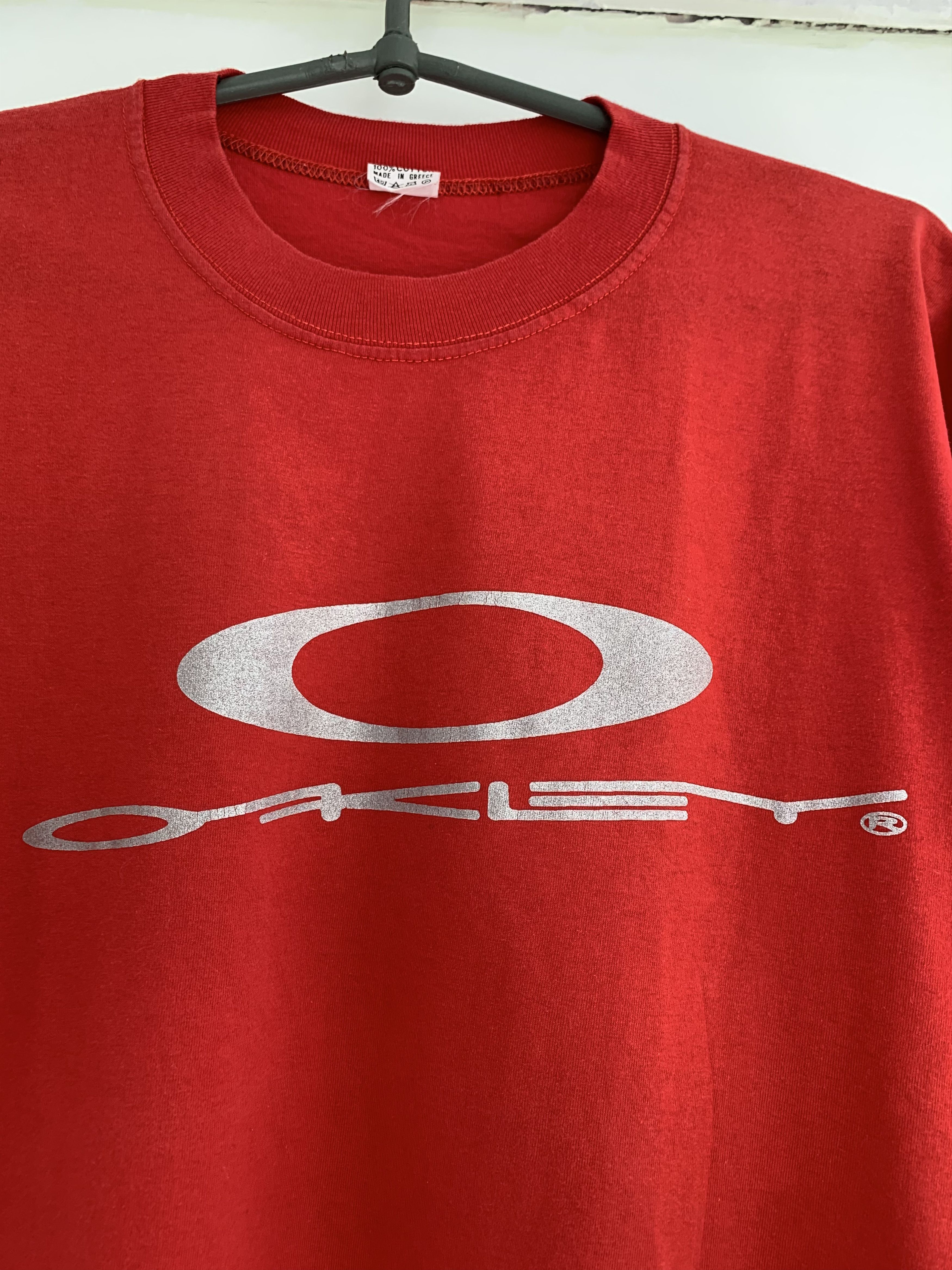 Vintage Oakley vintage t shirt Size US M / EU 48-50 / 2 - 2 Thumbnail