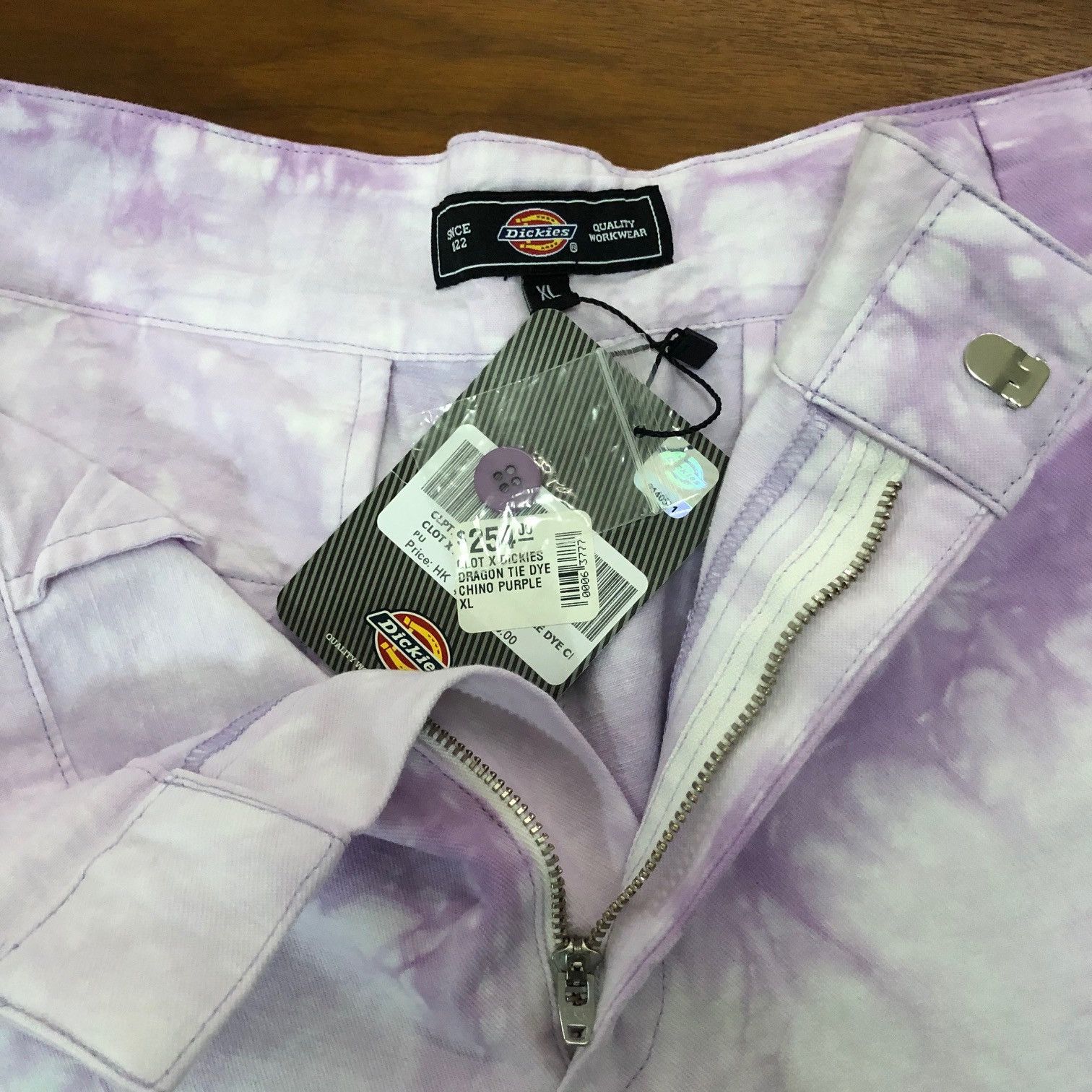 CLOT × Dickies CLOT x DICKIES Dragon Tie-Dye Chino Pant Size US 33 - 4 Thumbnail