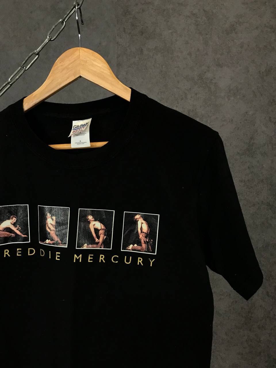Band Tees × Vintage Freddie Mercury Queen rocks band vintage tee Size US S / EU 44-46 / 1 - 2 Thumbnail