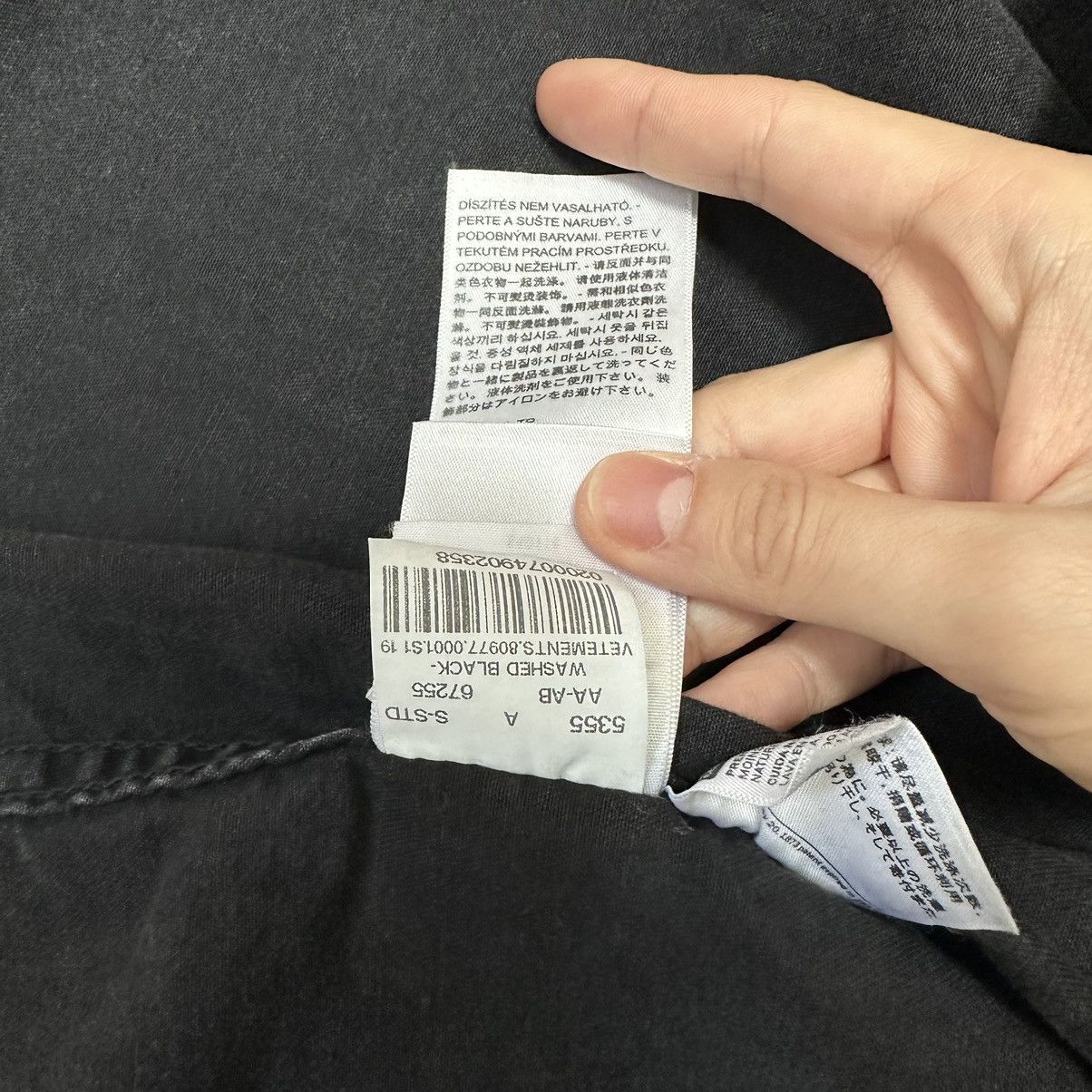 Vetements Vetements SS19 Shirt Size US S / EU 44-46 / 1 - 9 Thumbnail
