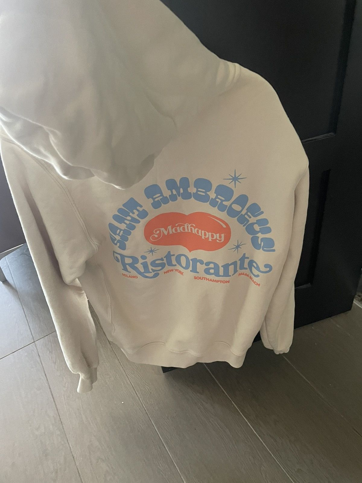 Outlets Mad Happy Sant Ambroeus Ristorante Hoodie