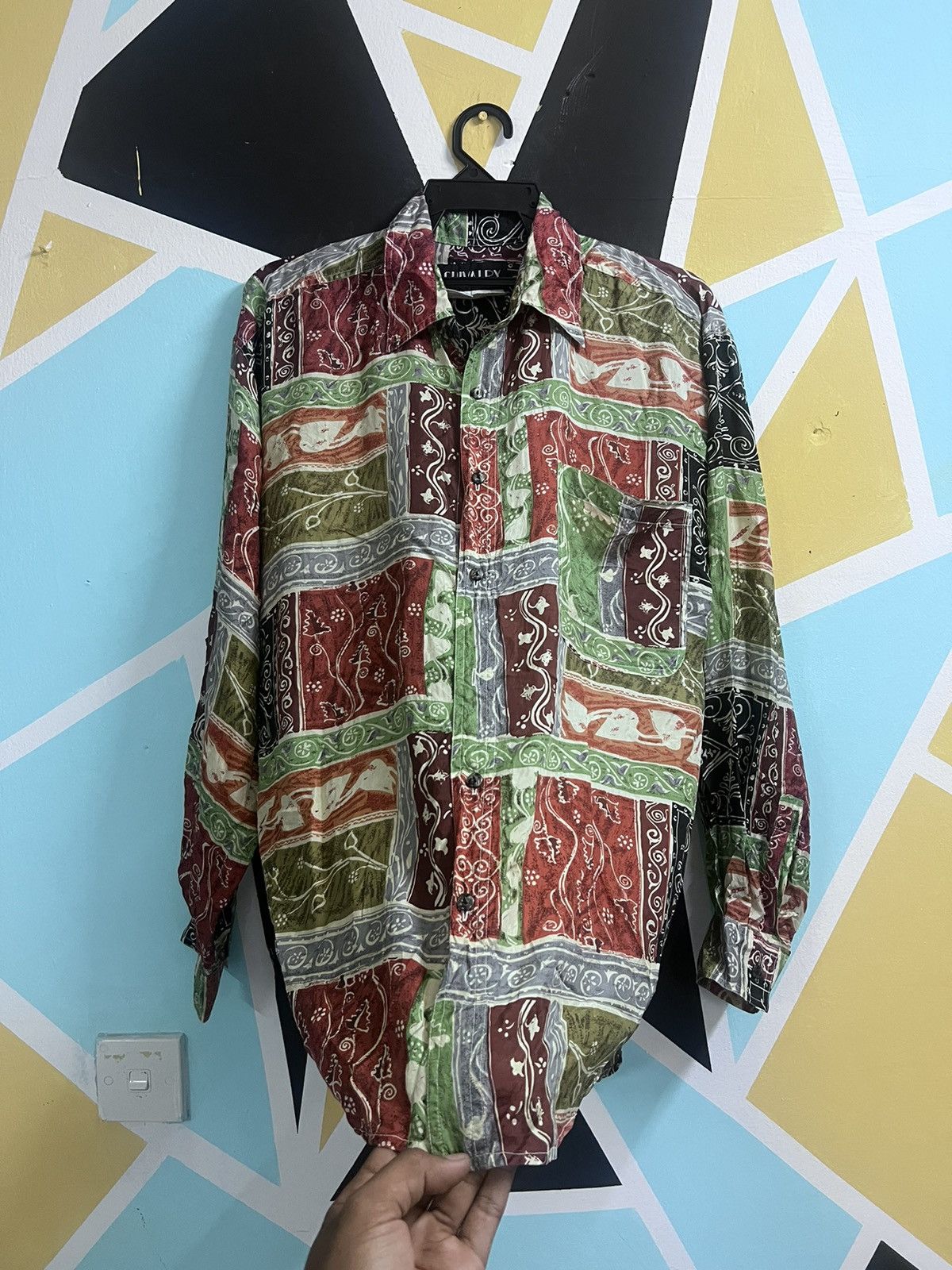 Vintage 100% silk panoramas Button Up Silk
