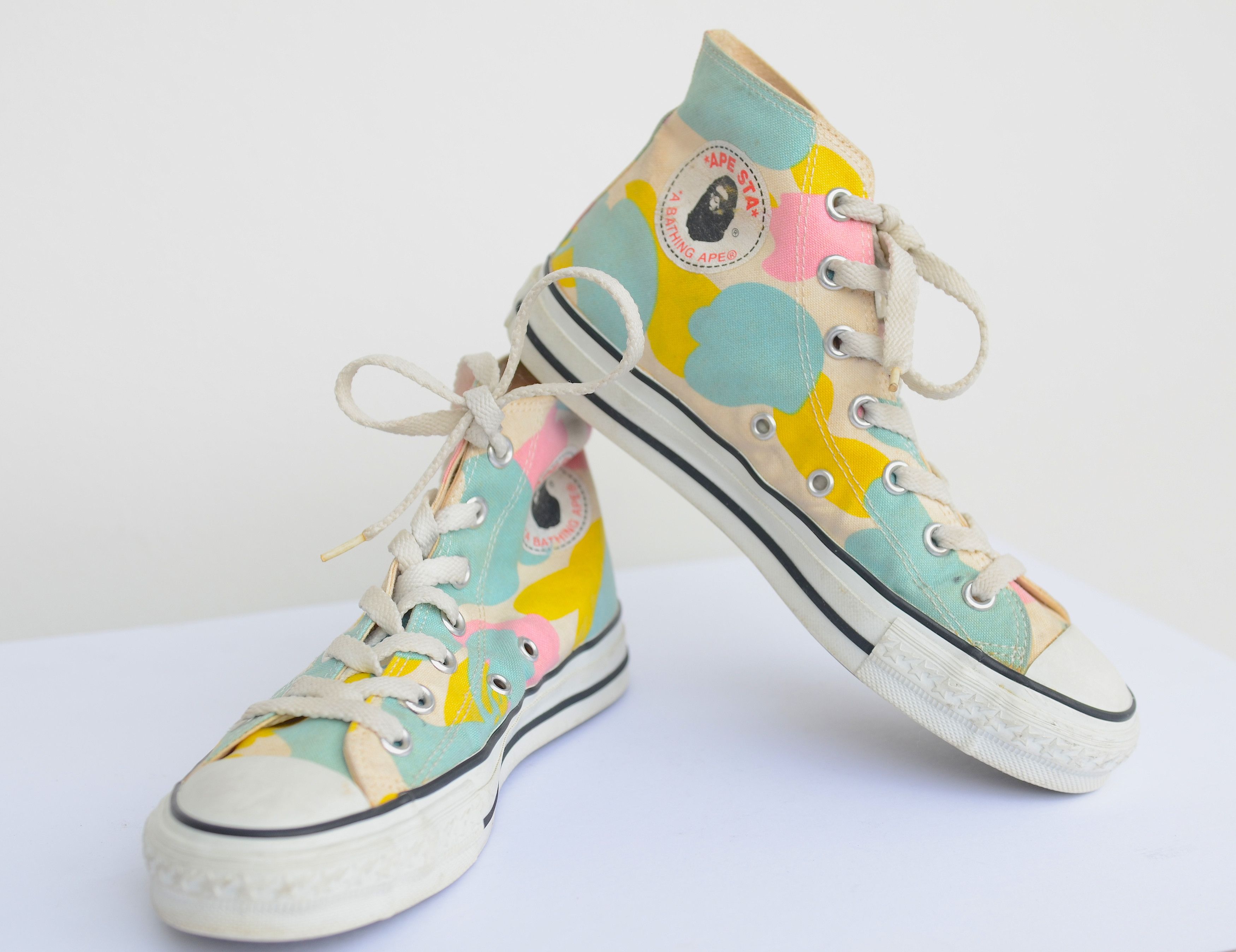 Bape BAPE APESTA COTTON CANDY CAMO SNEAKERS MADE IN JAPAN Size US 7.5 / IT 37.5 - 1 Thumbnail
