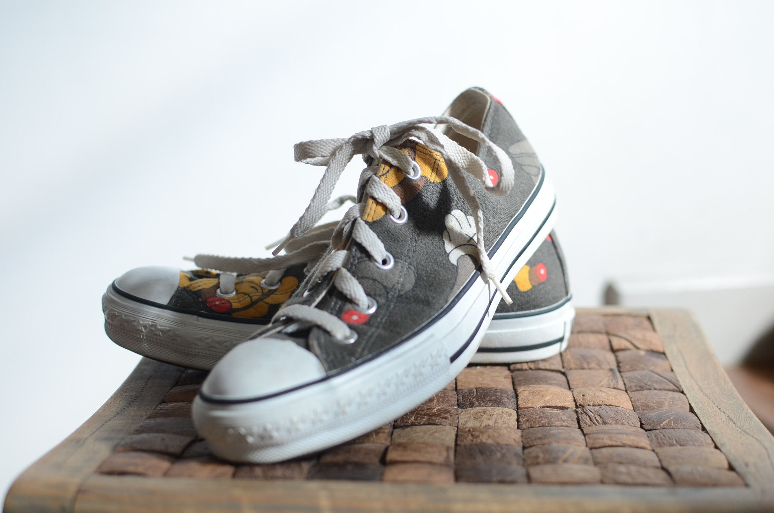 Bape × Kaws 2005 KAWS X BAPE APESTA SNEAKER COLLABORATION Size US 7.5 / IT 37.5 - 1 Thumbnail