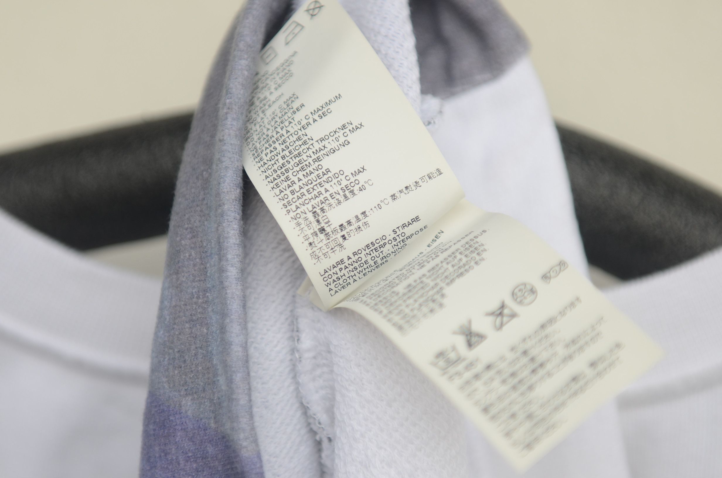 Maison Margiela MAISON MARTIN MARGIELA MM6 BOXED GRAPHIC T-SHIRT Size S / US 4 / IT 40 - 6 Thumbnail