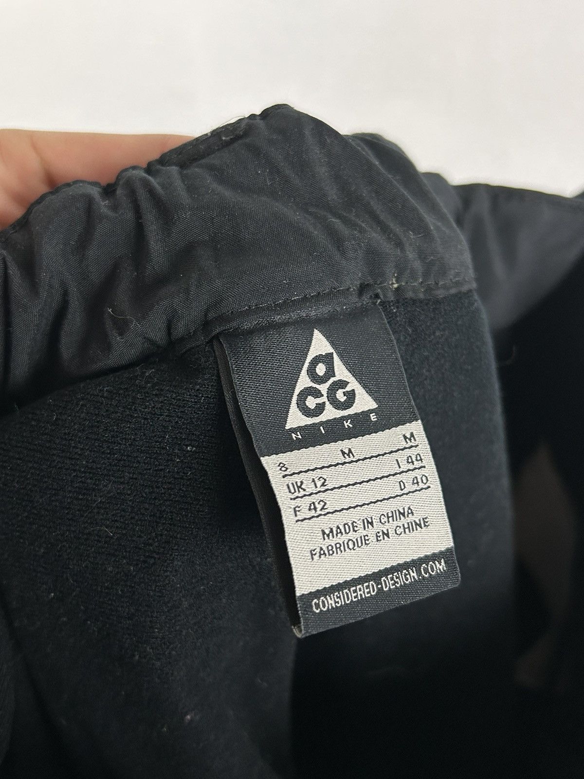 Nike ACG Vintage Nike ACG 2010 Woman's Ski Pants In Black Size 30" / US 8 / IT 44 - 8 Thumbnail