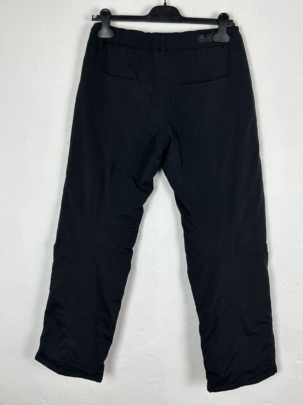 Nike ACG Vintage Nike ACG 2010 Woman's Ski Pants In Black Size 30" / US 8 / IT 44 - 5 Thumbnail
