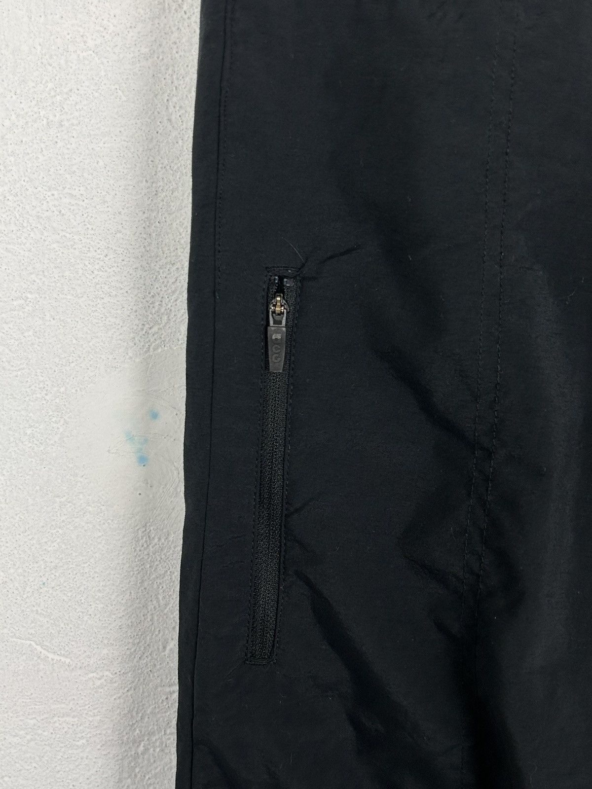 Nike ACG Vintage Nike ACG 2010 Woman's Ski Pants In Black Size 30" / US 8 / IT 44 - 2 Thumbnail