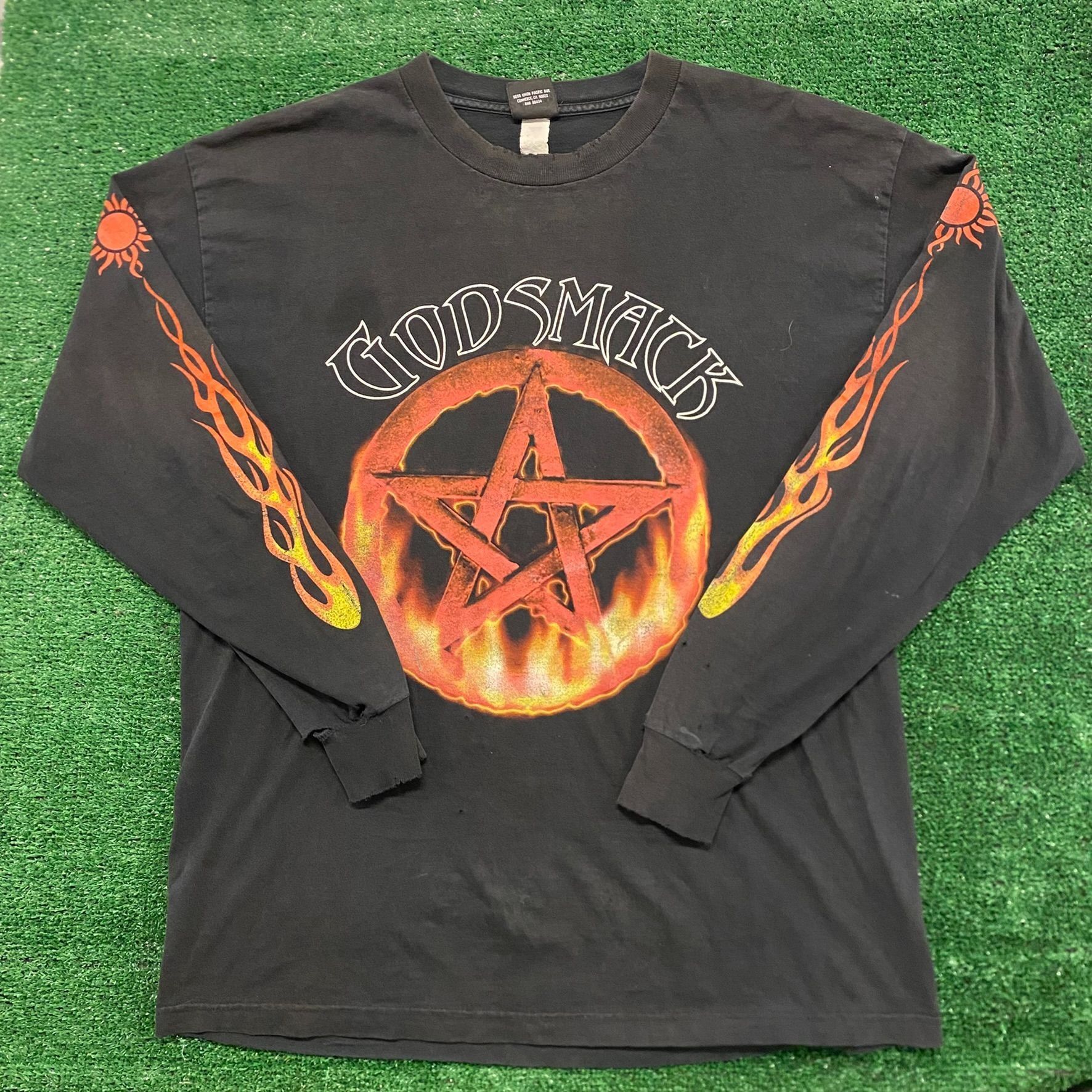 Band Tees Godsmack Pentagram Sun Vintage Heavy Metal Band T-Shirt Size US XL / EU 56 / 4 - 1 Thumbnail