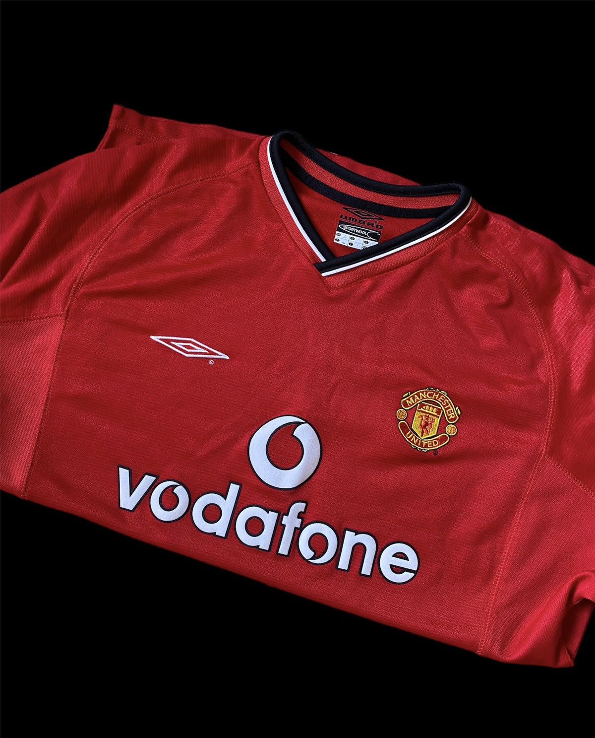 Umbro Umbro Manchester United vintage red soccer jersey Size US L / EU 52-54 / 3 - 6 Thumbnail