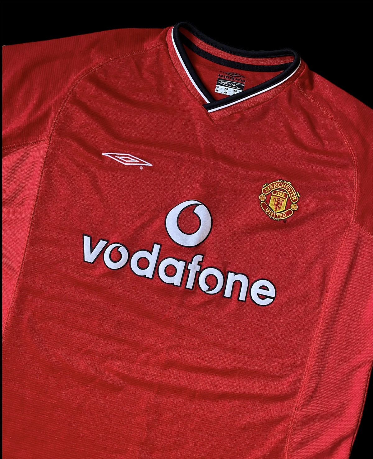 Umbro Umbro Manchester United vintage red soccer jersey Size US L / EU 52-54 / 3 - 5 Thumbnail