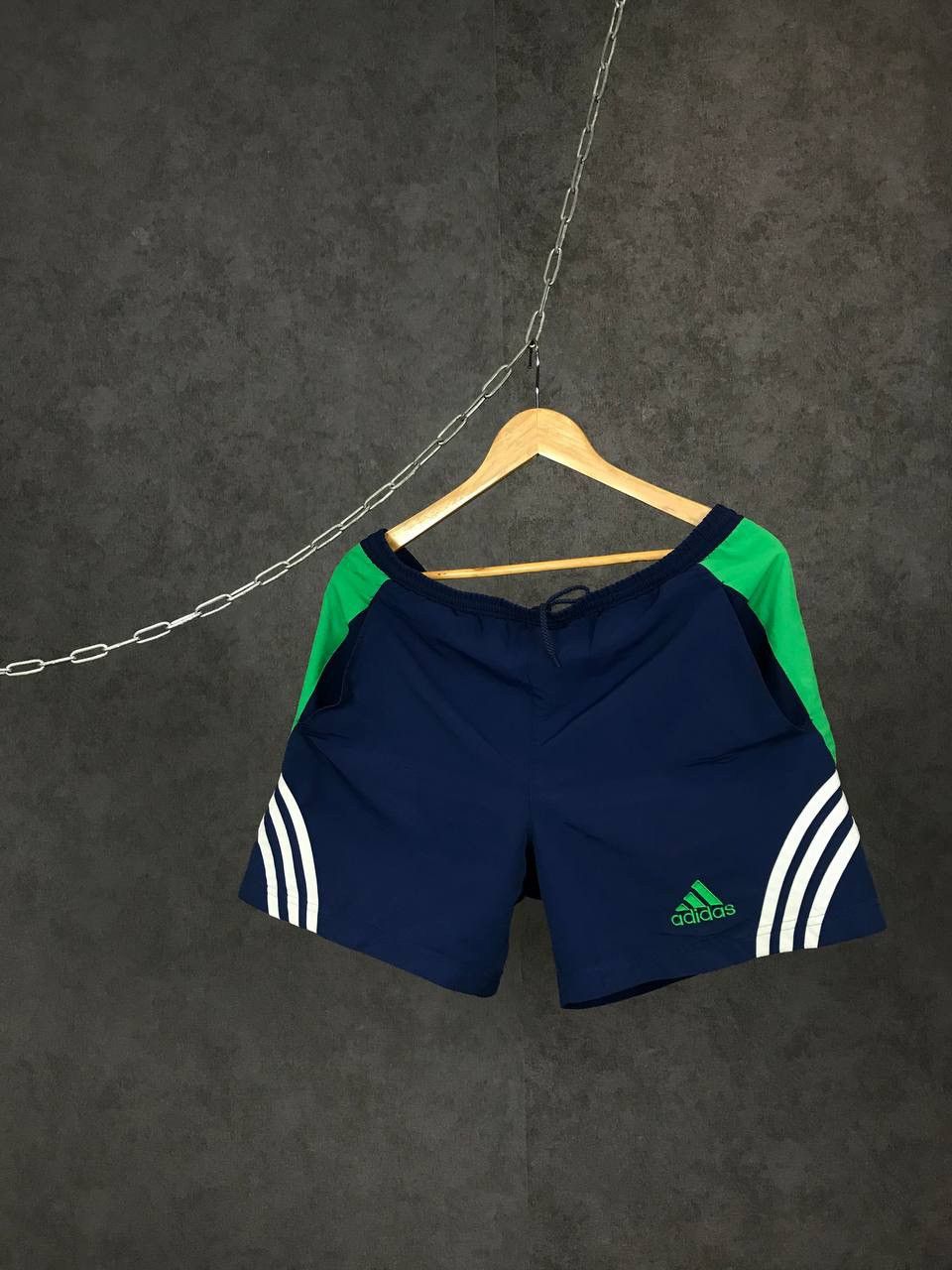 Vintage Adidas vintage streetwear shorts Size US 32 / EU 48 - 1 Thumbnail
