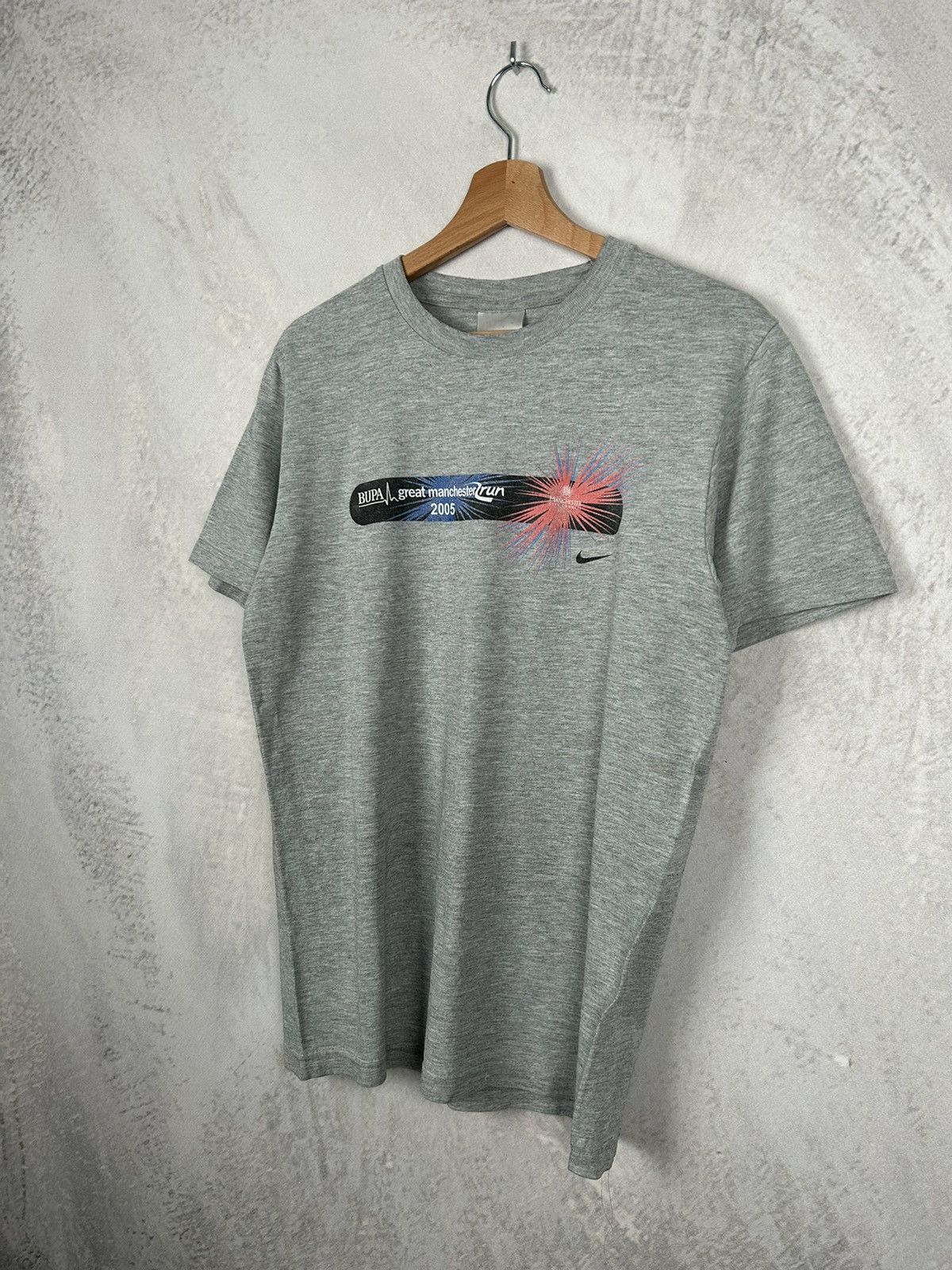 Nike Vintage Nike 2005 Manchester Marathon Running Retro Size US M / EU 48-50 / 2 - 2 Thumbnail