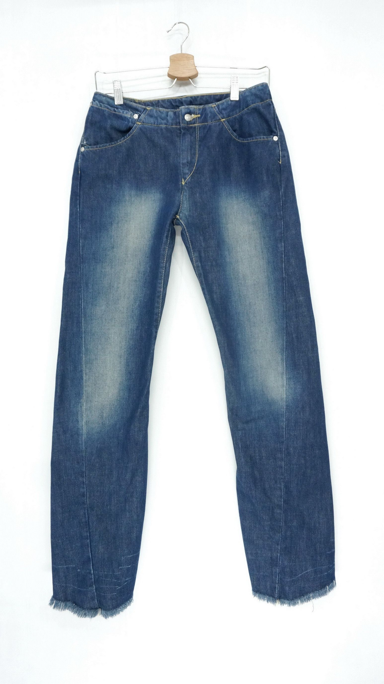 image of Levis Levi's 861 Frayed Hem Women's Jeans in Denim Blue (Size 28)