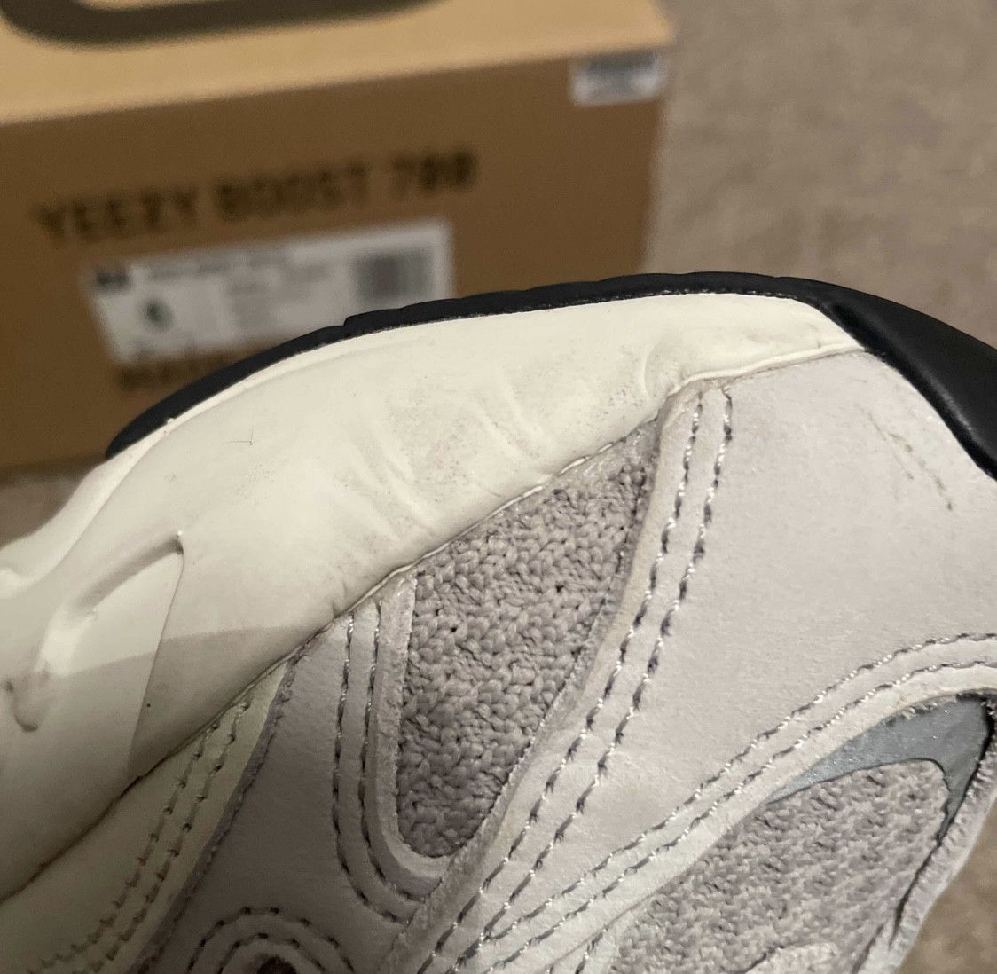 Adidas × Kanye West Yeezy v2 Static Size US 6 / EU 39 - 4 Thumbnail