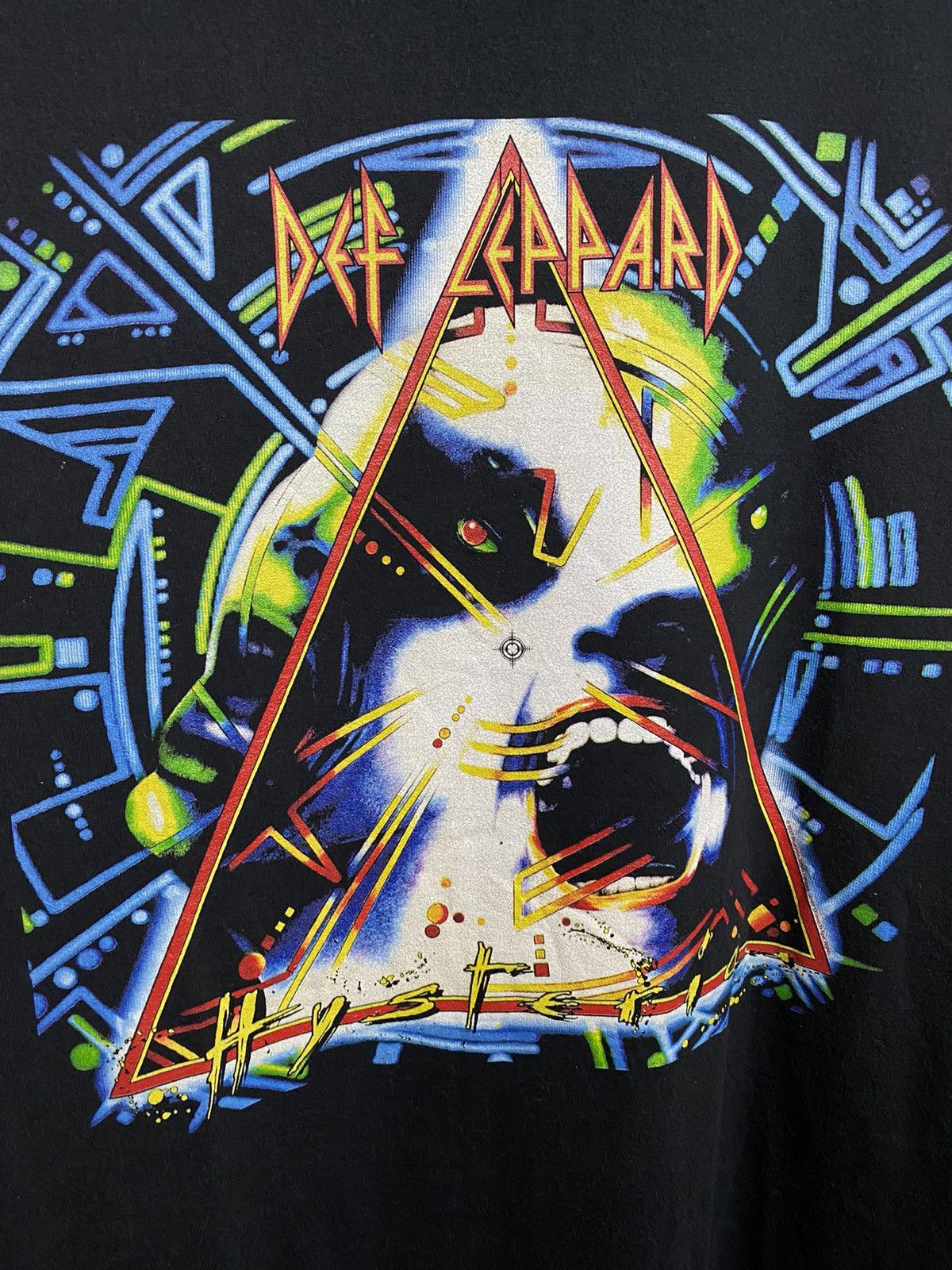 Band Tees Vintage Def Leppard band rock tee Size US XL / EU 56 / 4 - 3 Thumbnail