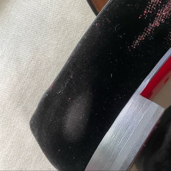 christian louboutin dandelion velvet flats