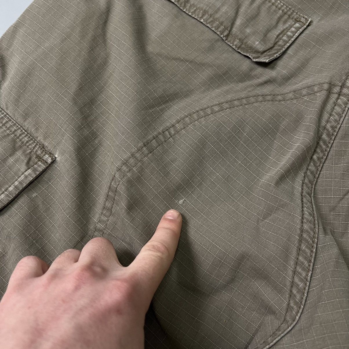 Carhartt × Vintage Vintage Carhartt 90s Cargo Pants Y2K Size US 34 / EU 50 - 14 Thumbnail