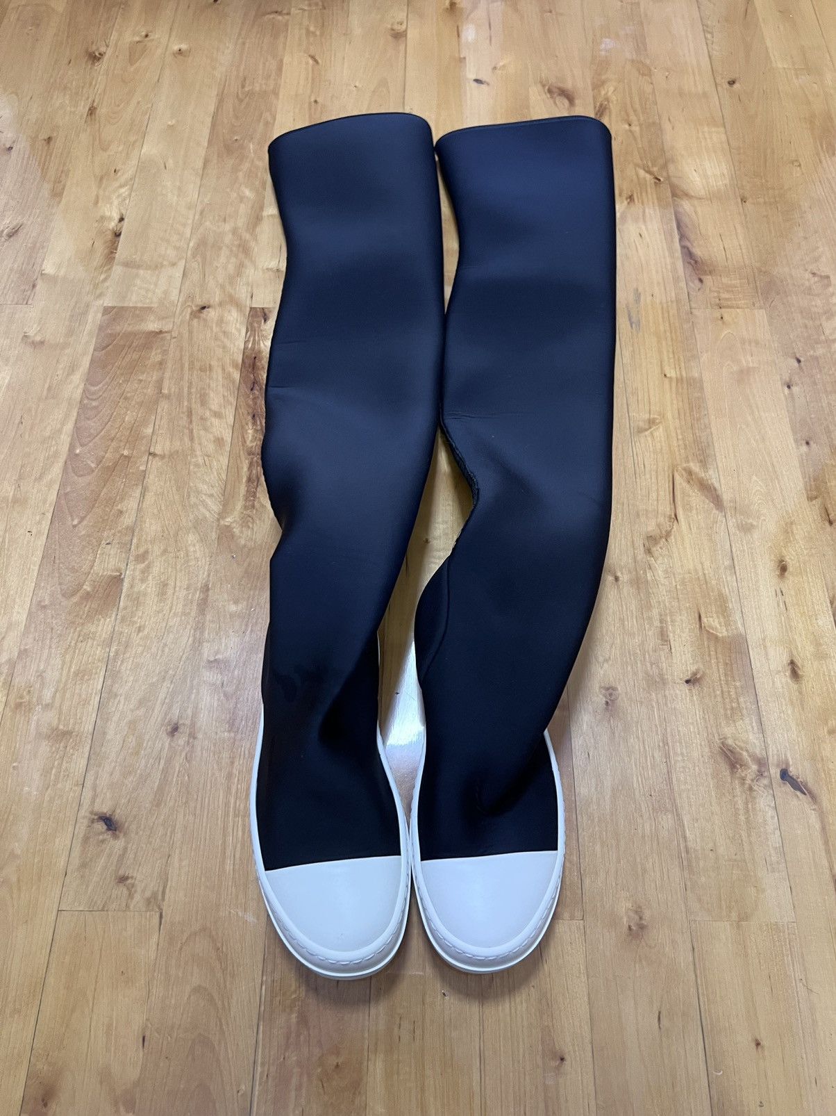 Rick Owens Drkshdw Rick owens drkshdw ramones thigh high stocking sz35 Size US 5 / IT 35 - 1 Thumbnail